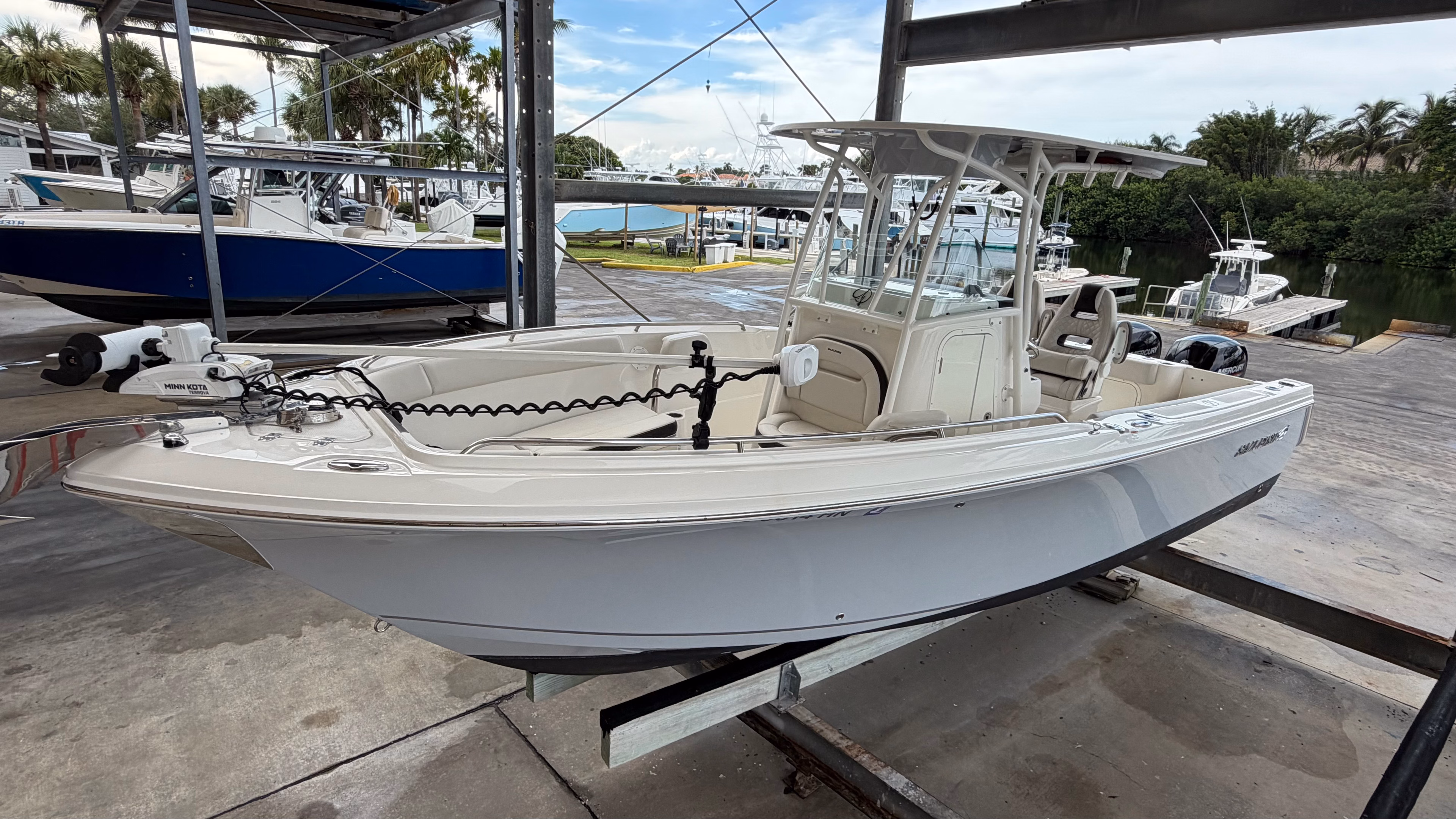 2022 Sailfish 242 CC 