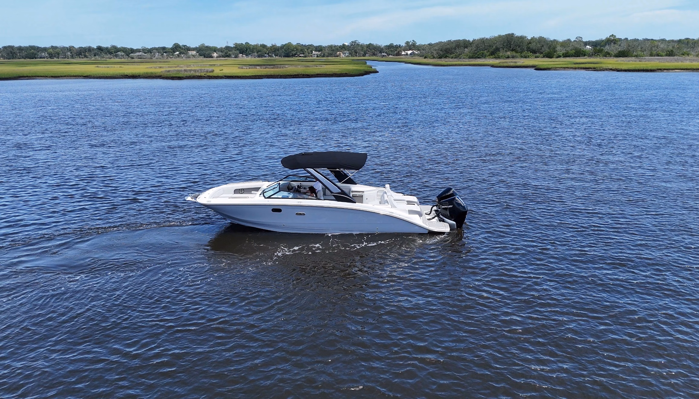 2027 Sea Ray SDX 290 Outboard