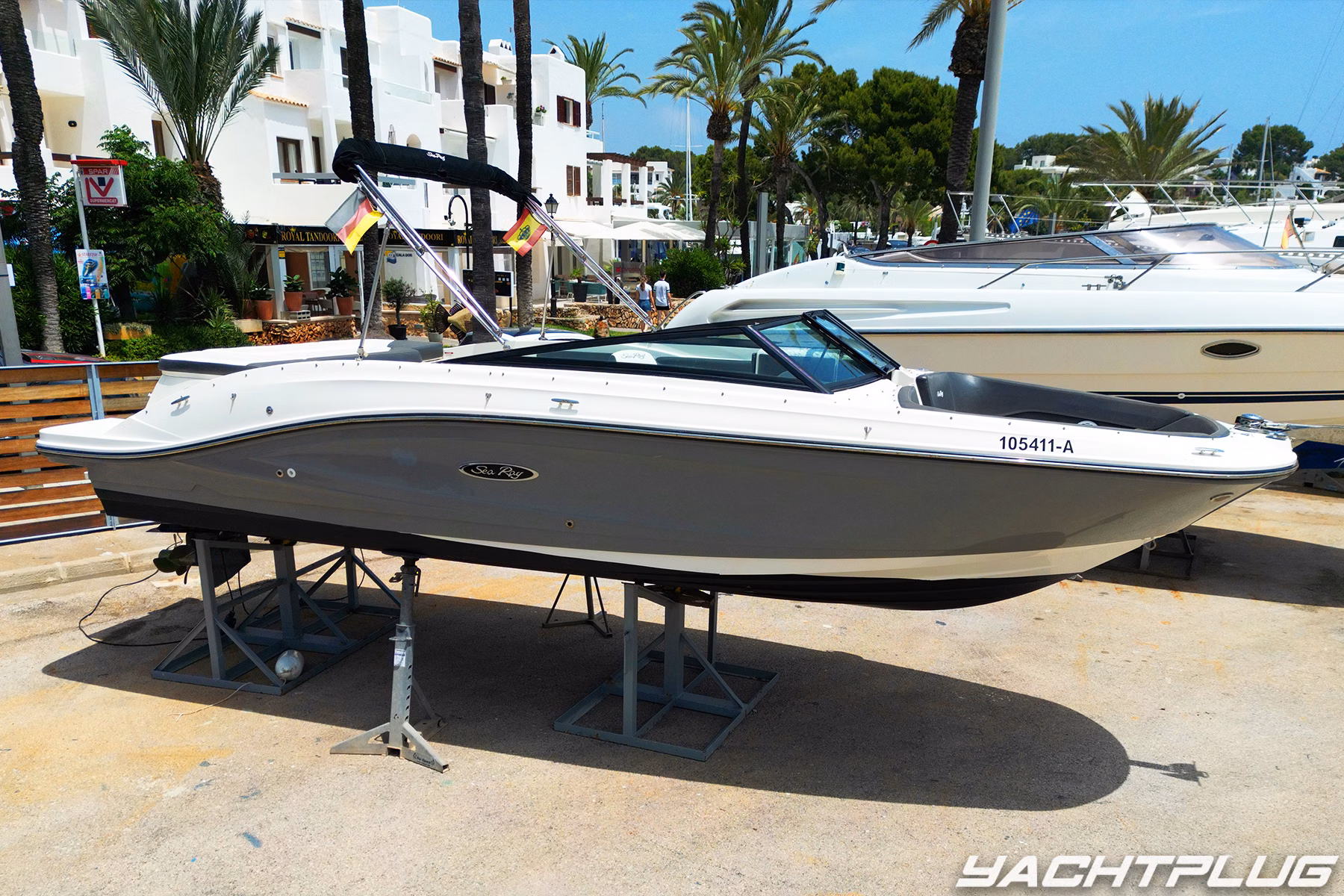 2018 Sea Ray SPX 230