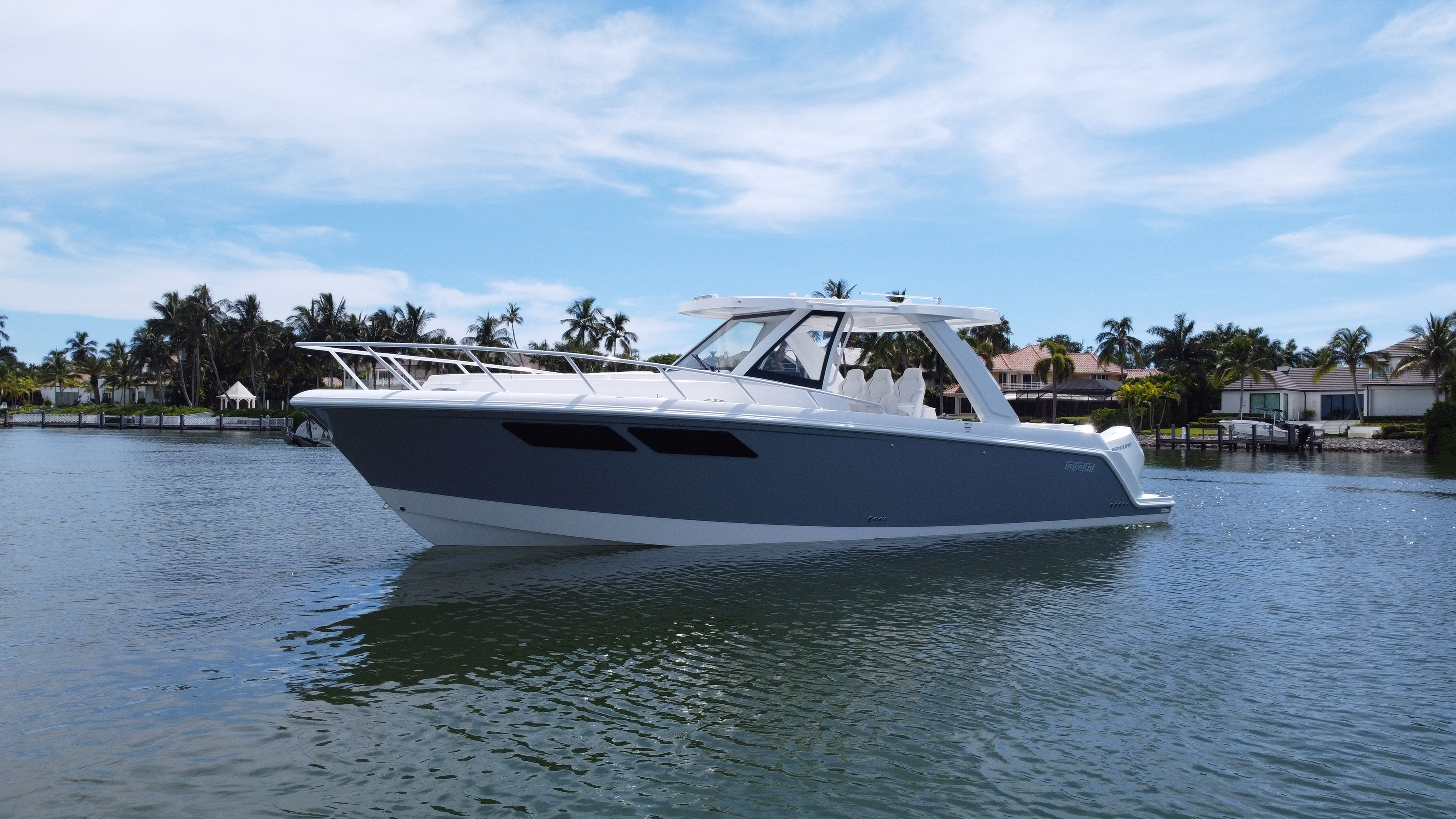 2026 Intrepid Powerboats 35 Valor