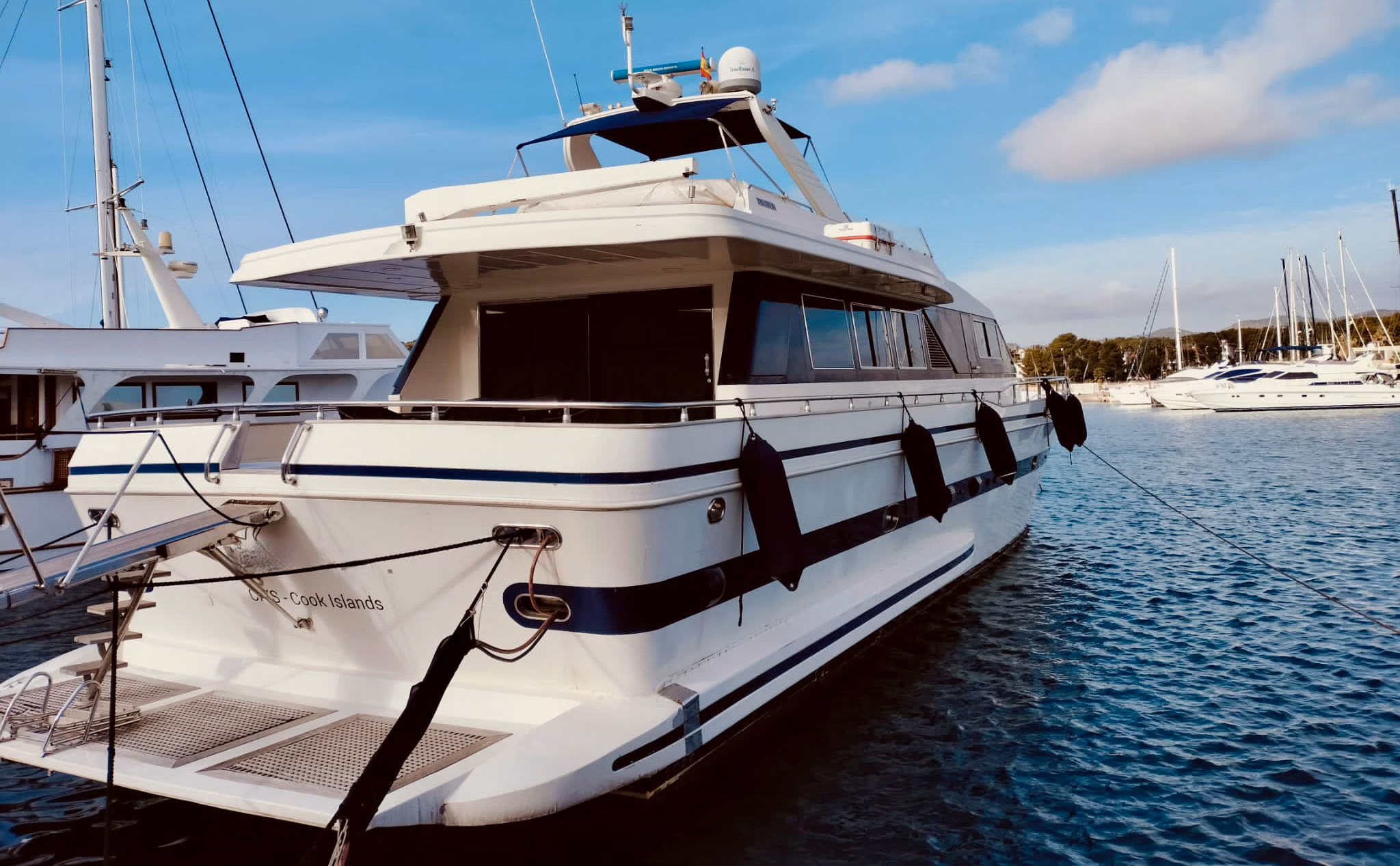 1991 Falcon 80 