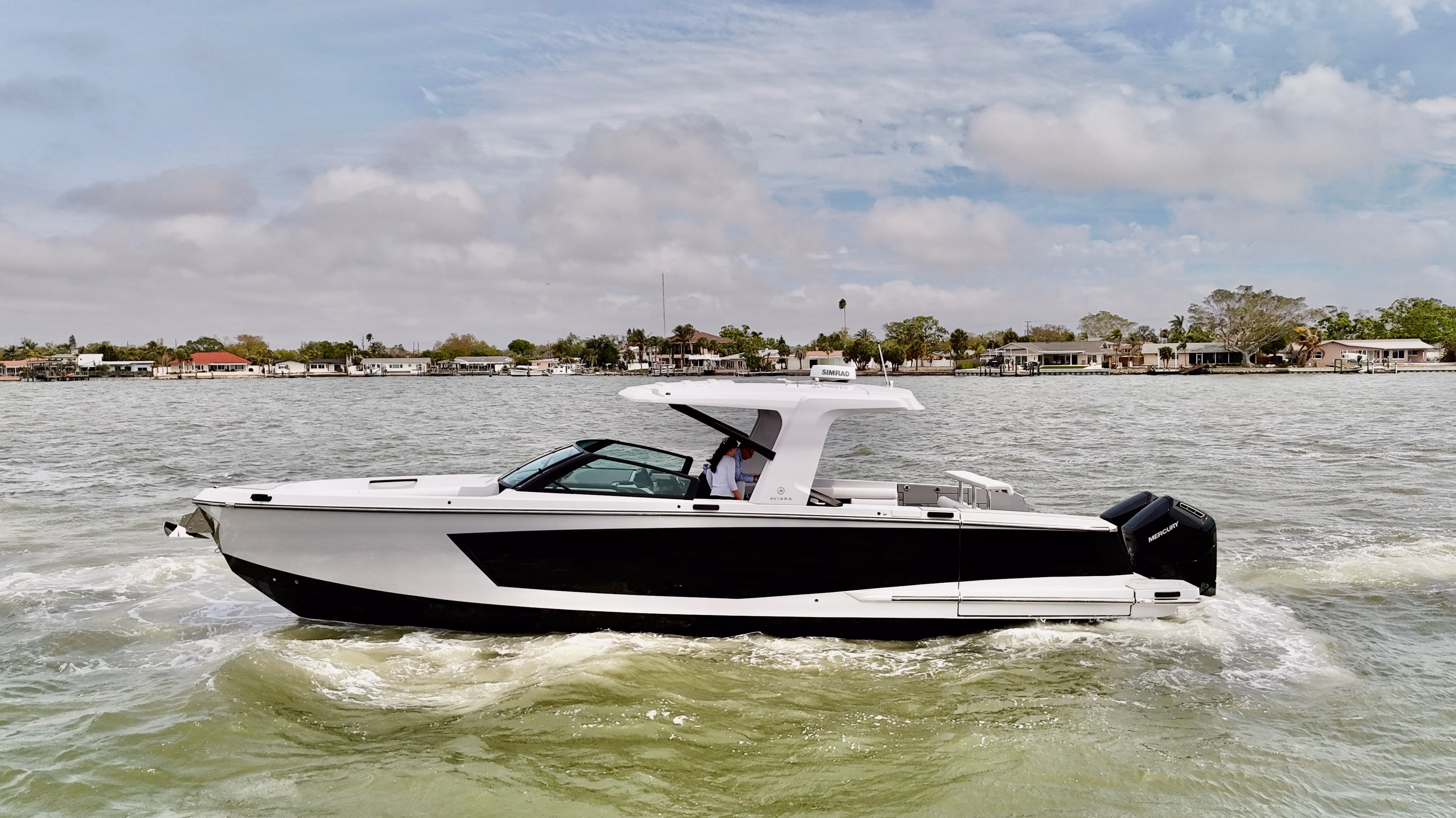 2025 Aviara AV 40 OB