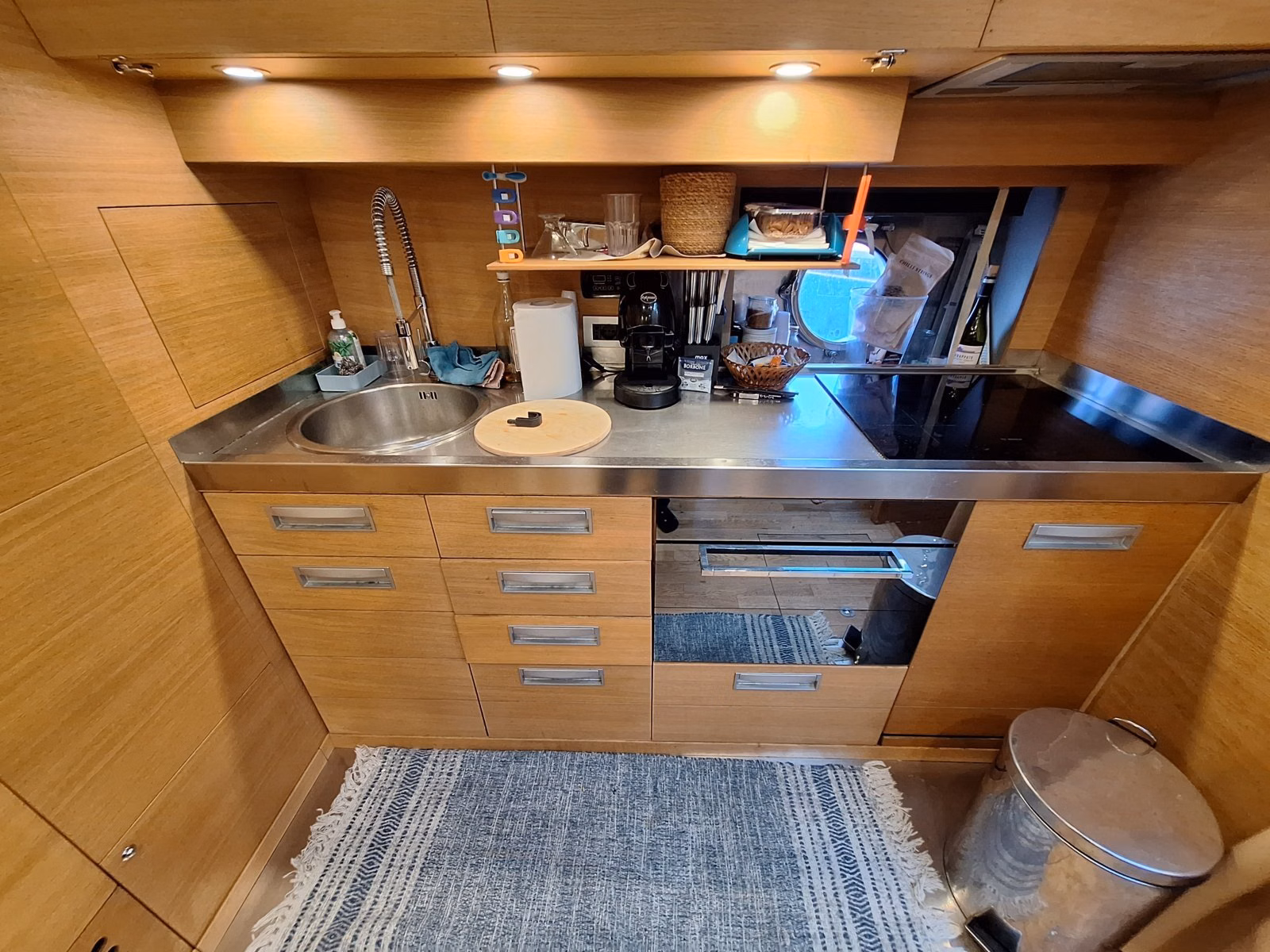 2007 Aicon Yachts 62 L 