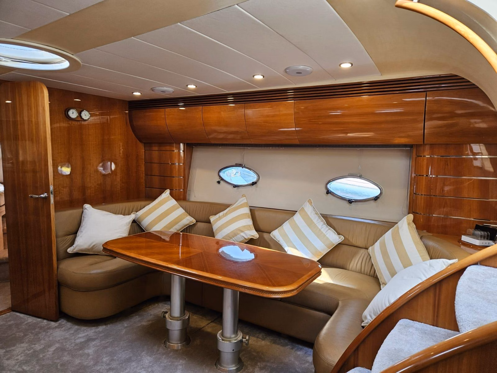 2002 Princess Yachts V50 