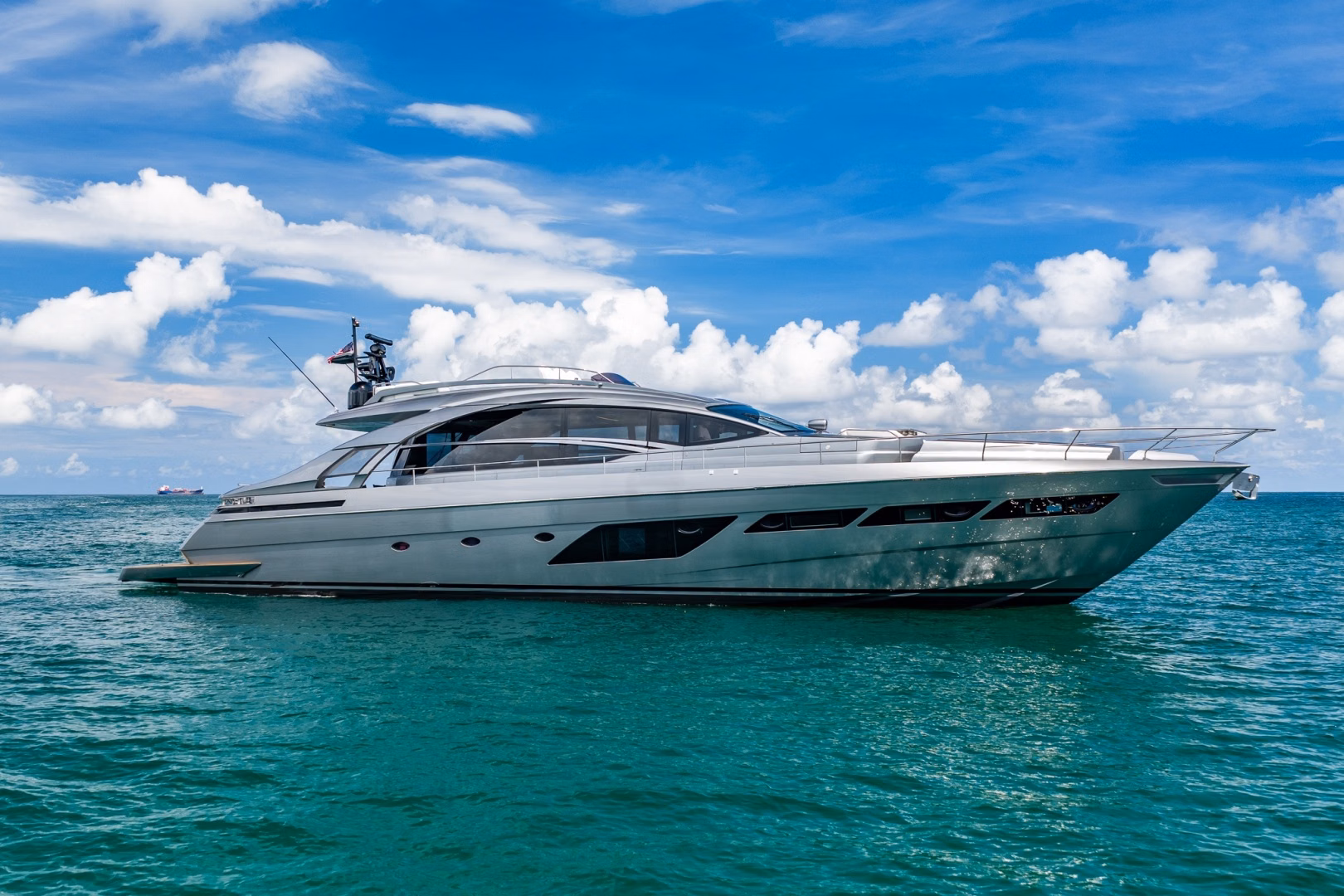 2019 Pershing 8X