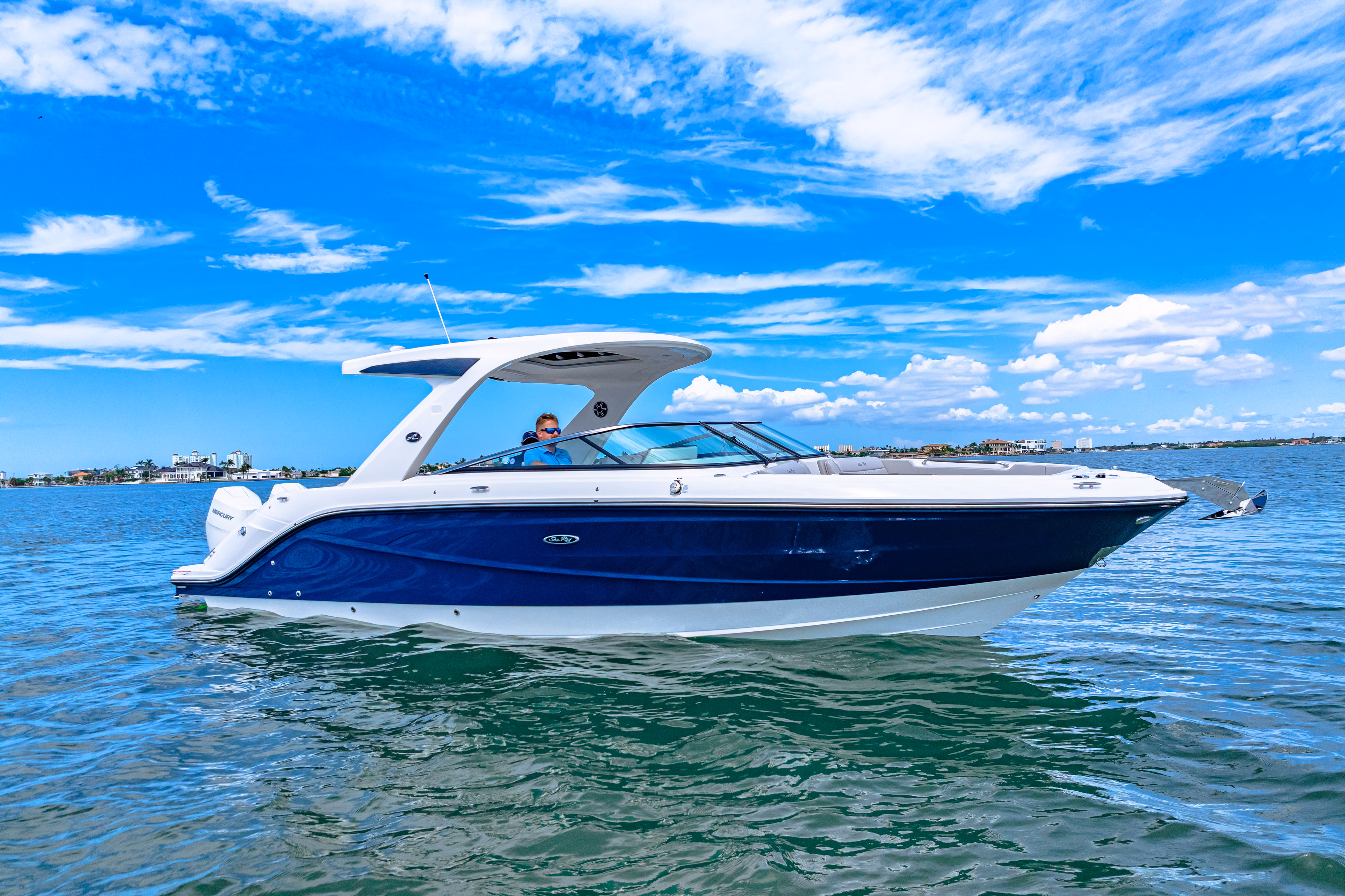 2026 Sea Ray SLX 310 Outboard 