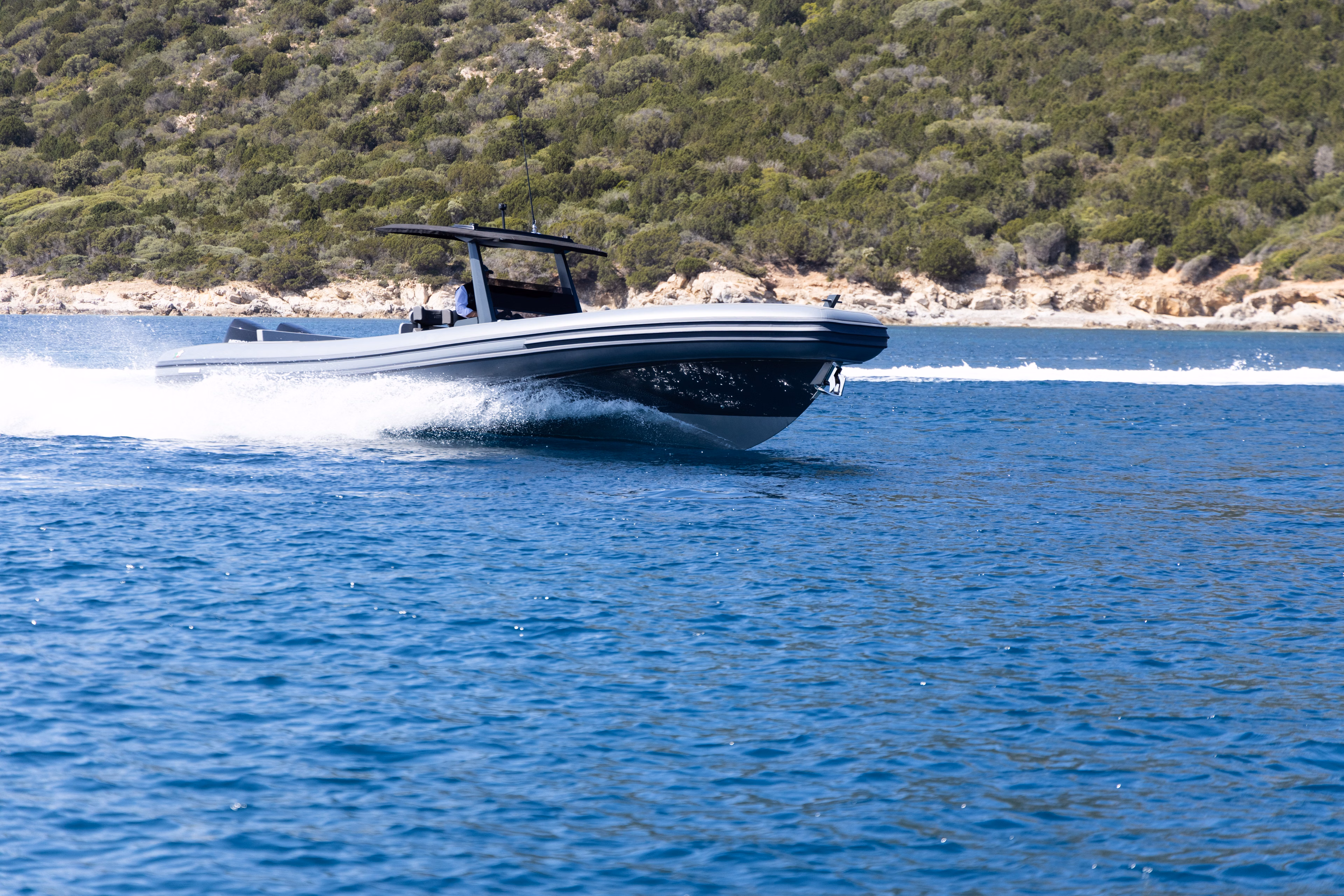 2024 Novamarine RH 1000 -Outboard