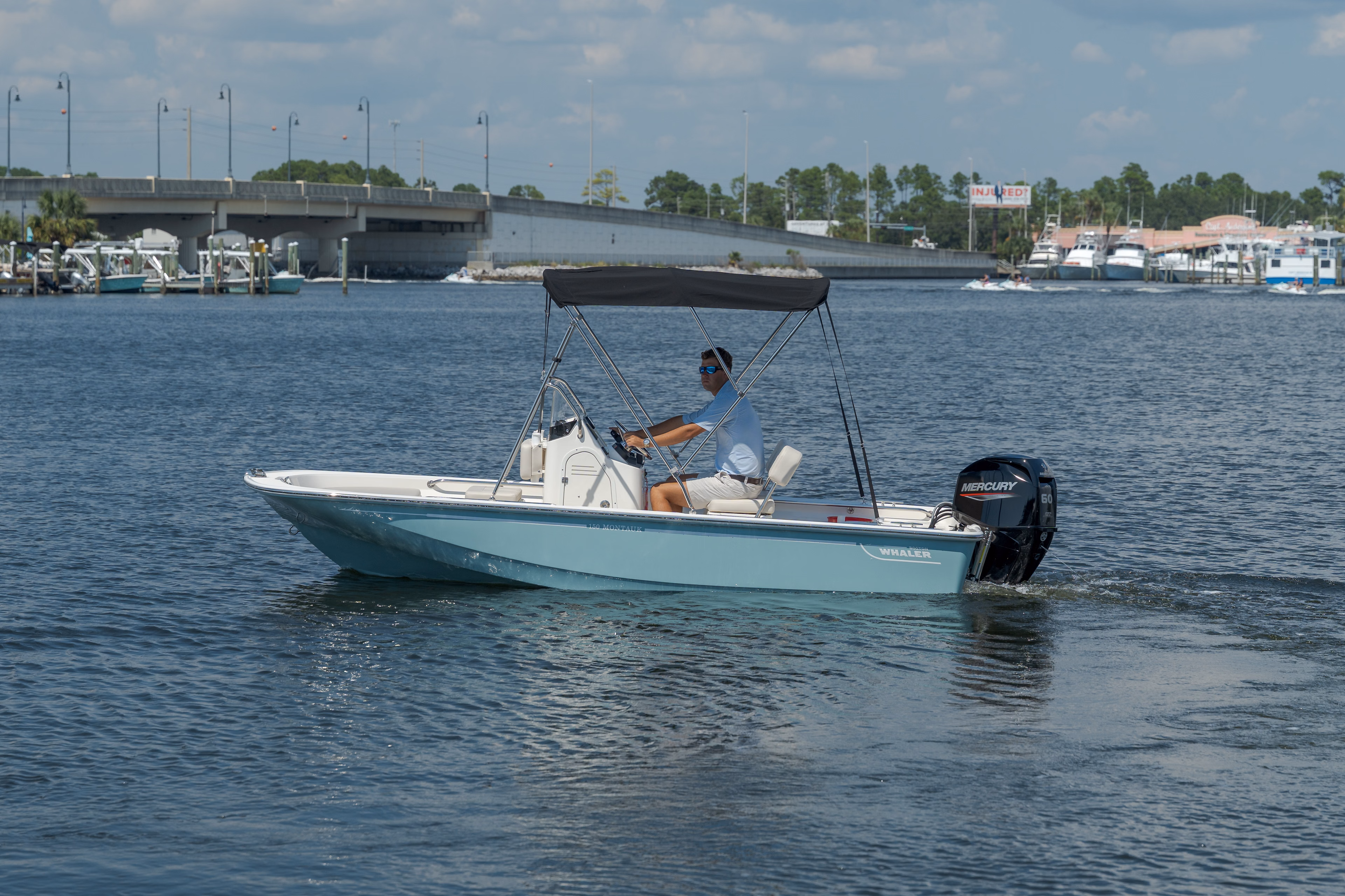 2027 Boston Whaler 150 Montauk 