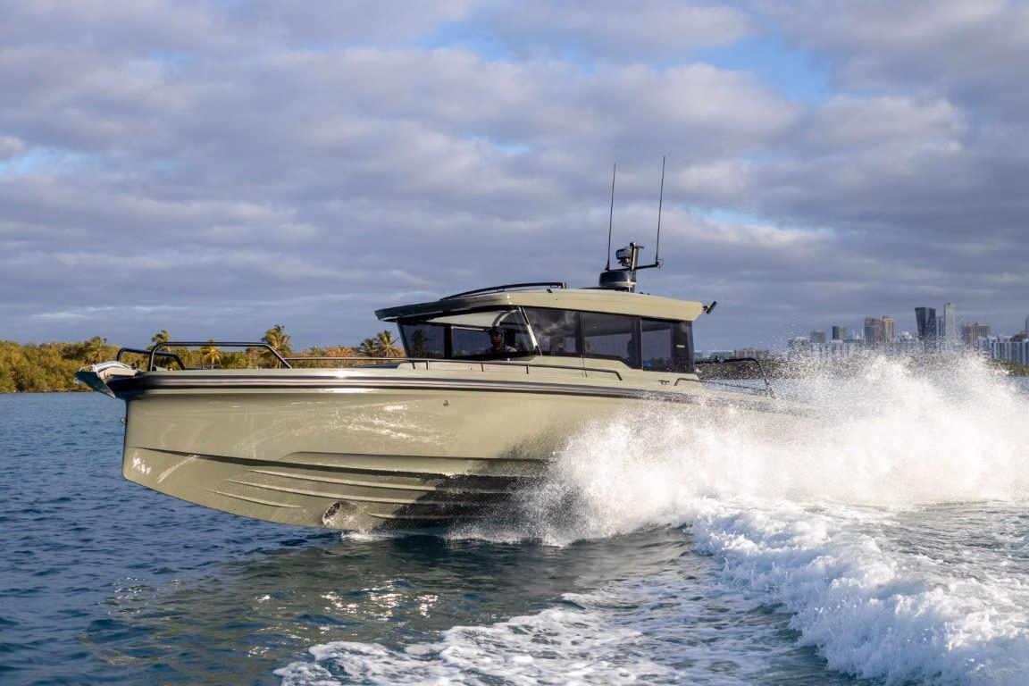 2024 Brabus Marine Shadow 900 XC Cross Cabin