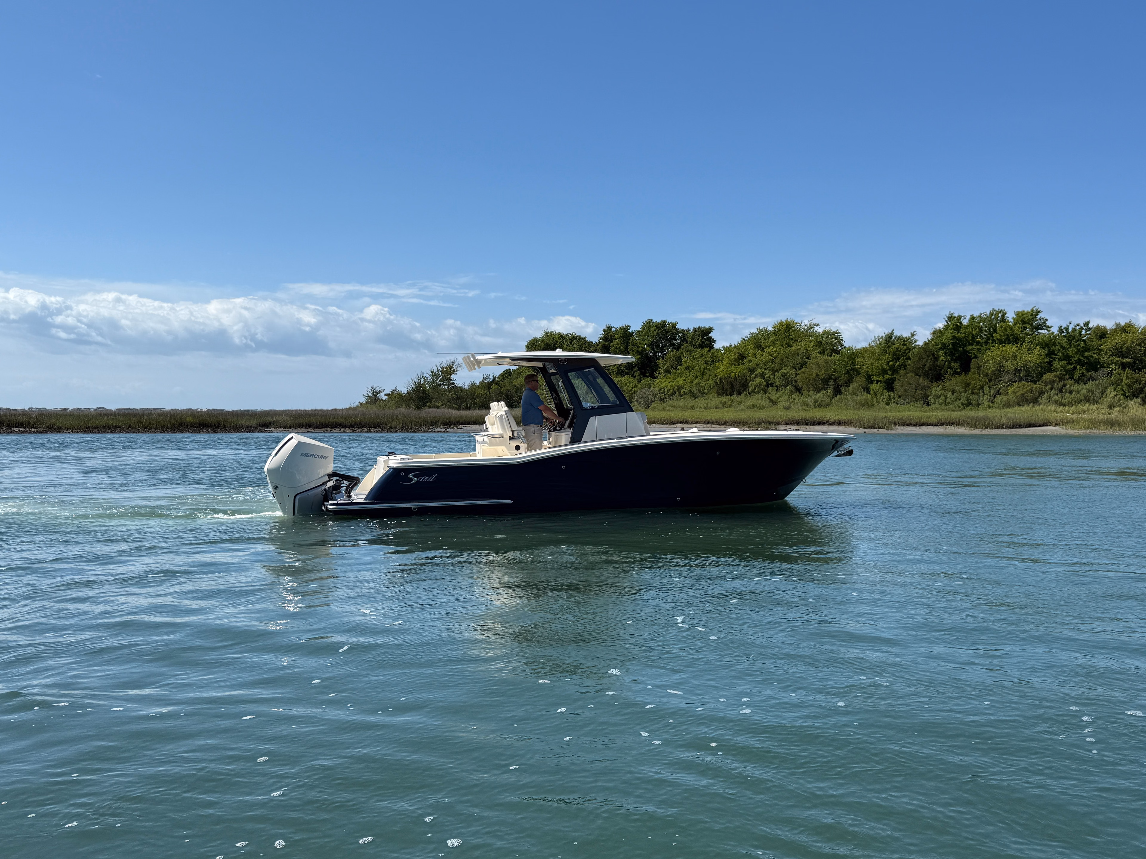 2026 Scout Boats 288 LXF 