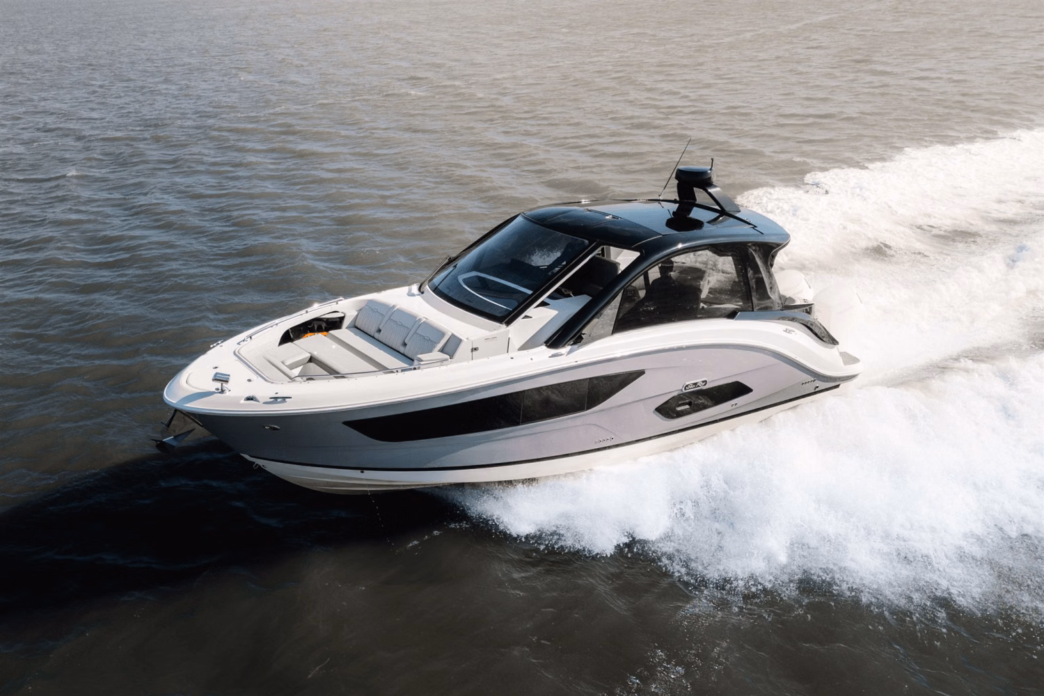 2023 Sea Ray Sundancer 370 Outboard 