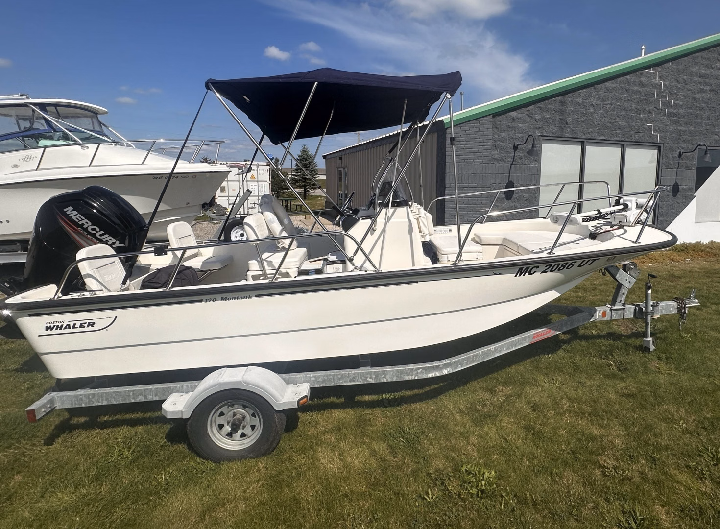2015 Boston Whaler 170 Montauk 