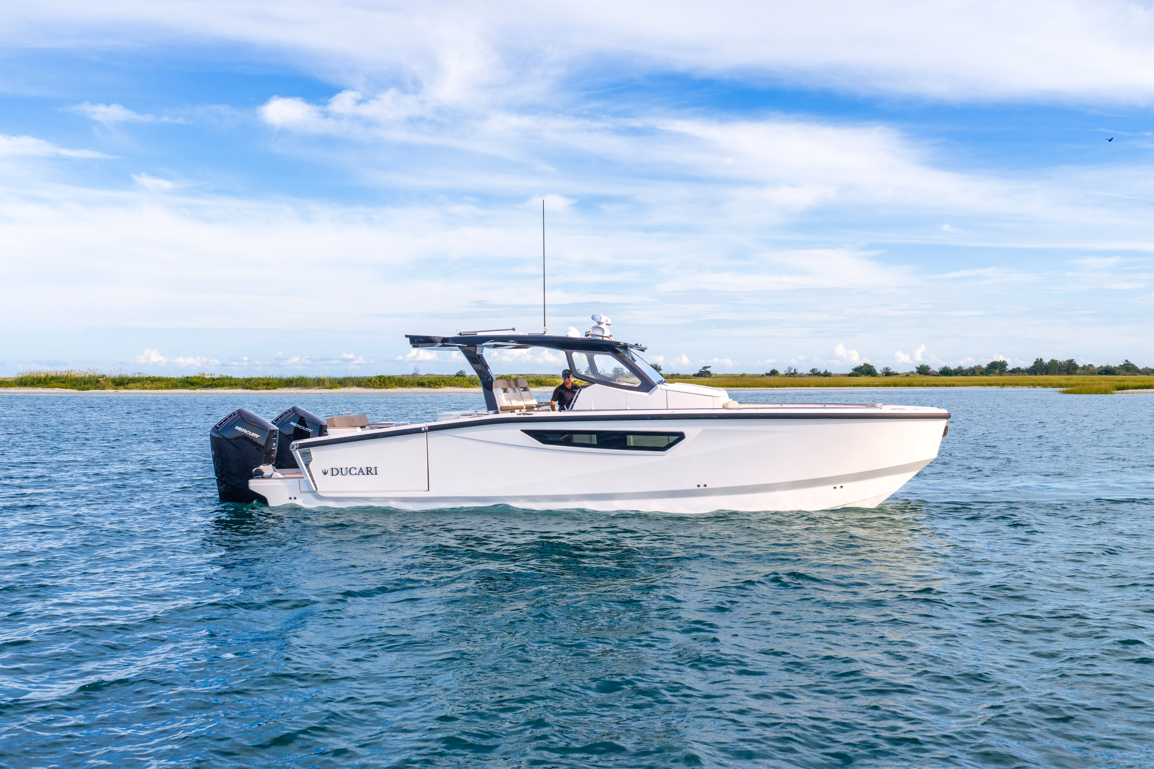 2027 Ducari Yachts 37XIV 