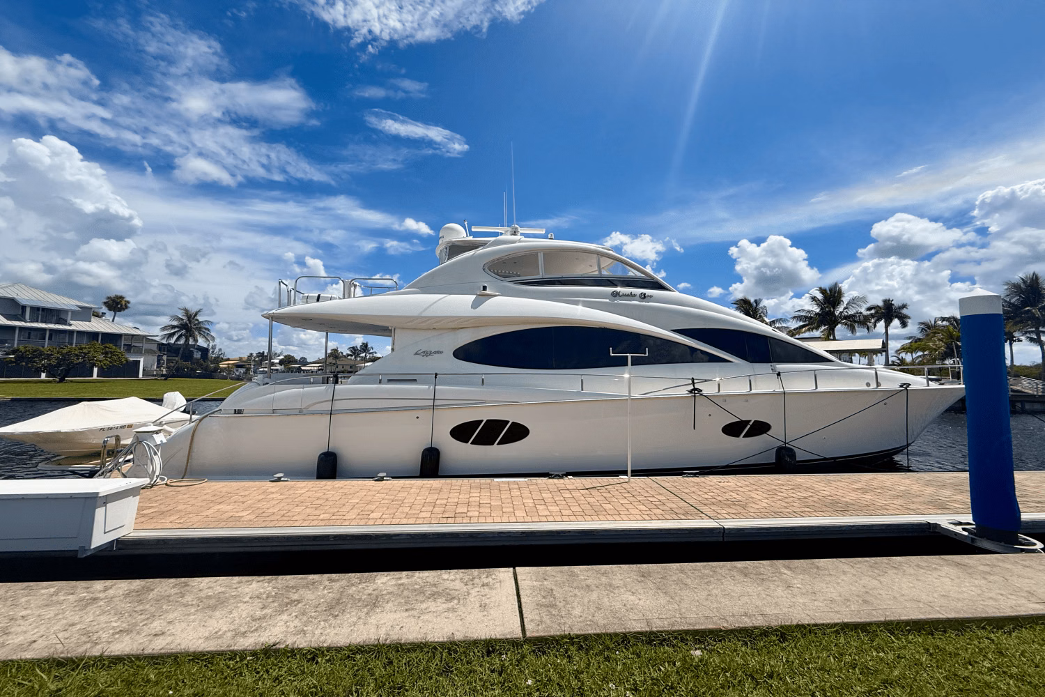 2005 Lazzara 68