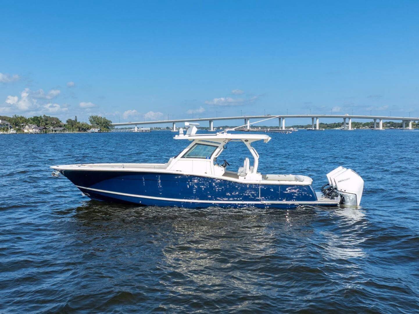 2023 Scout Boats 355 LXF 