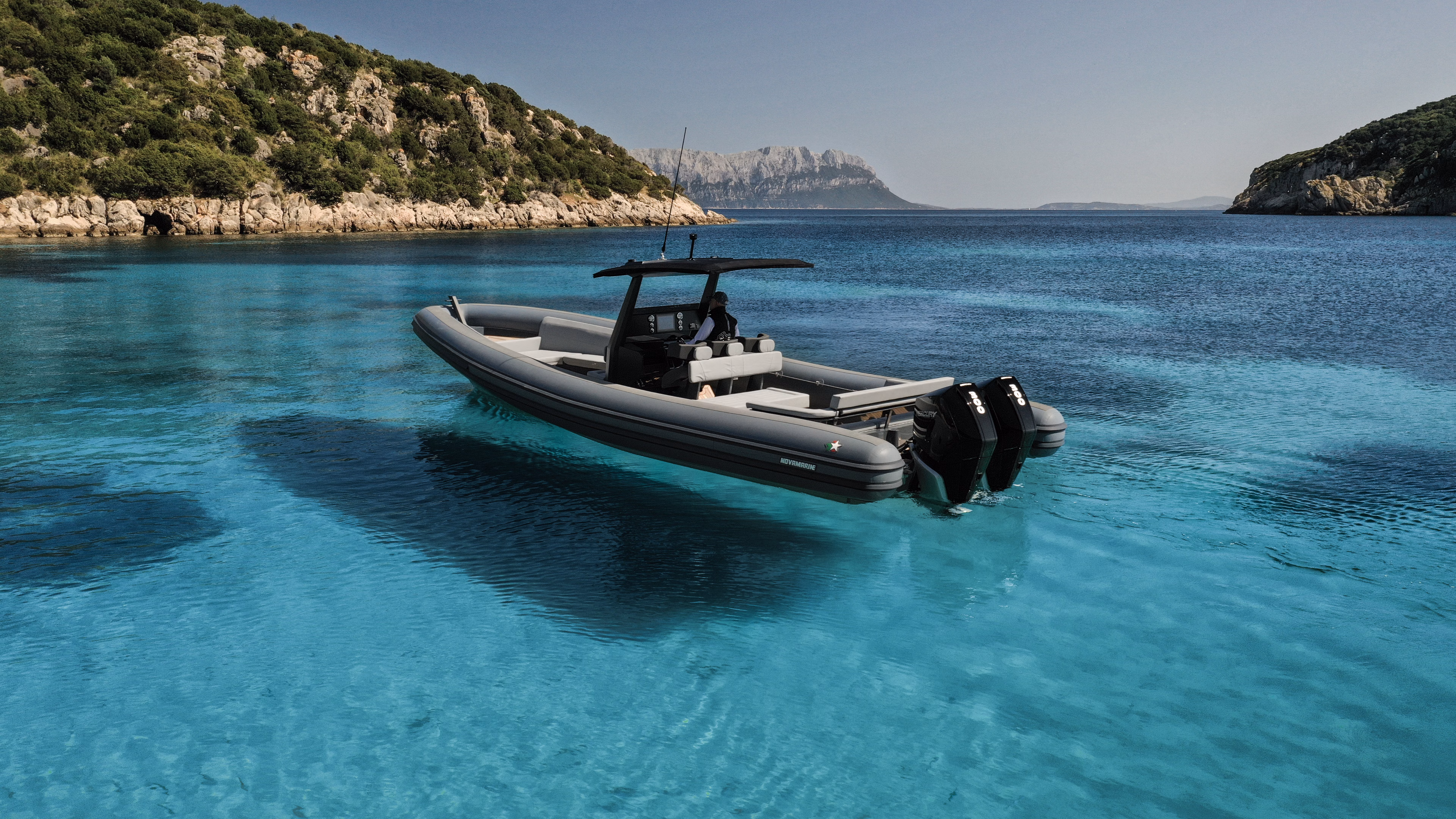 2025 Novamarine RH 1000 -Outboard 