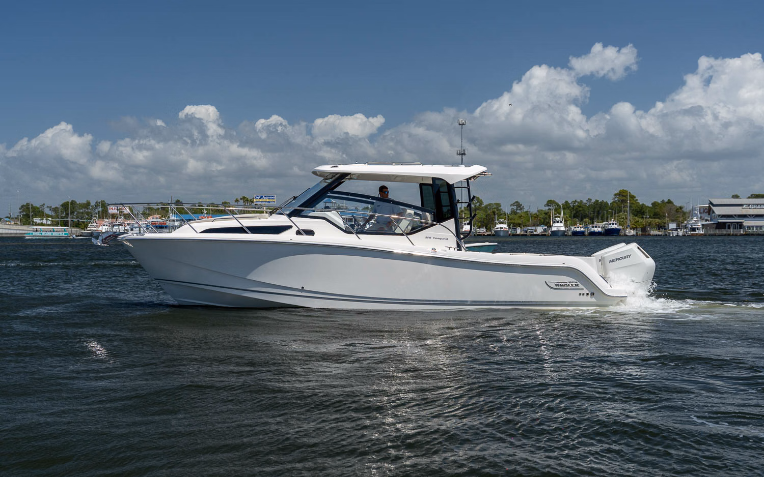 2026 Boston Whaler 325 Conquest 