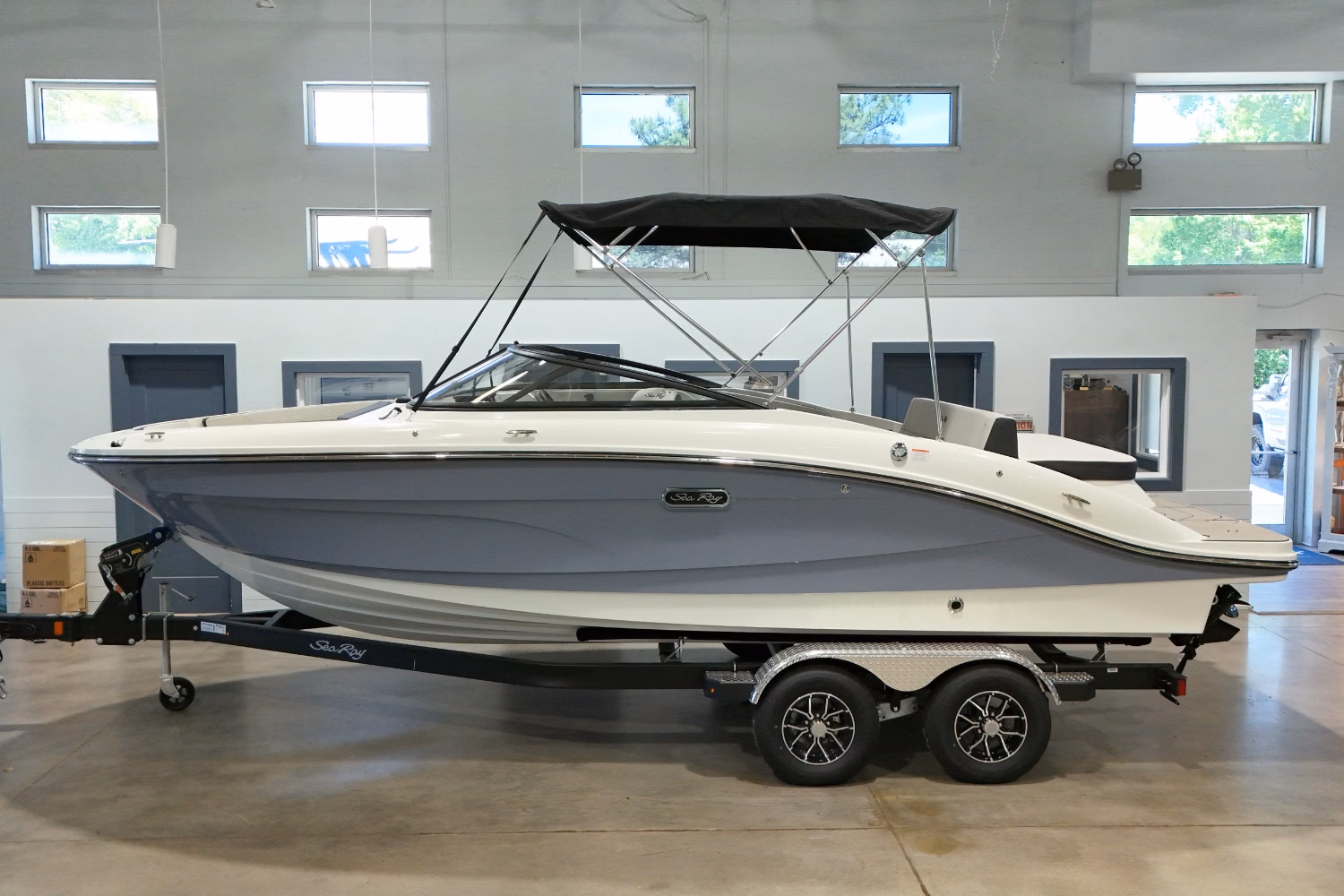 2026 Sea Ray SPX 210 