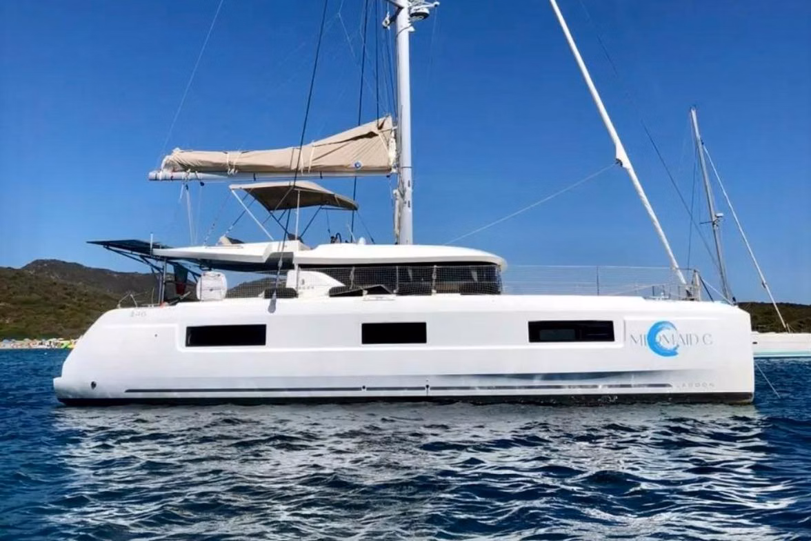 2021 Lagoon 46 