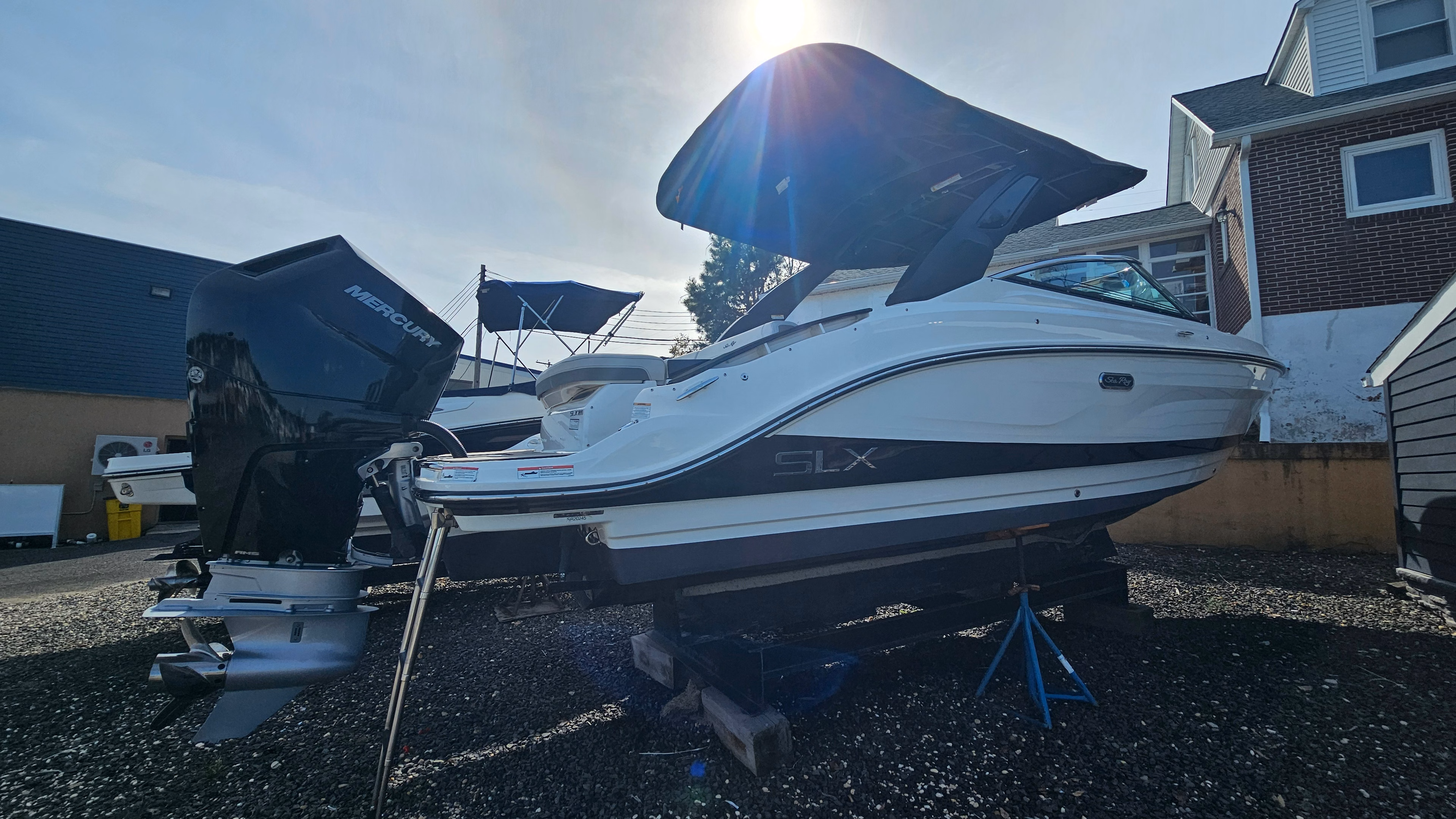 2024 Sea Ray SLX 260 Outboard