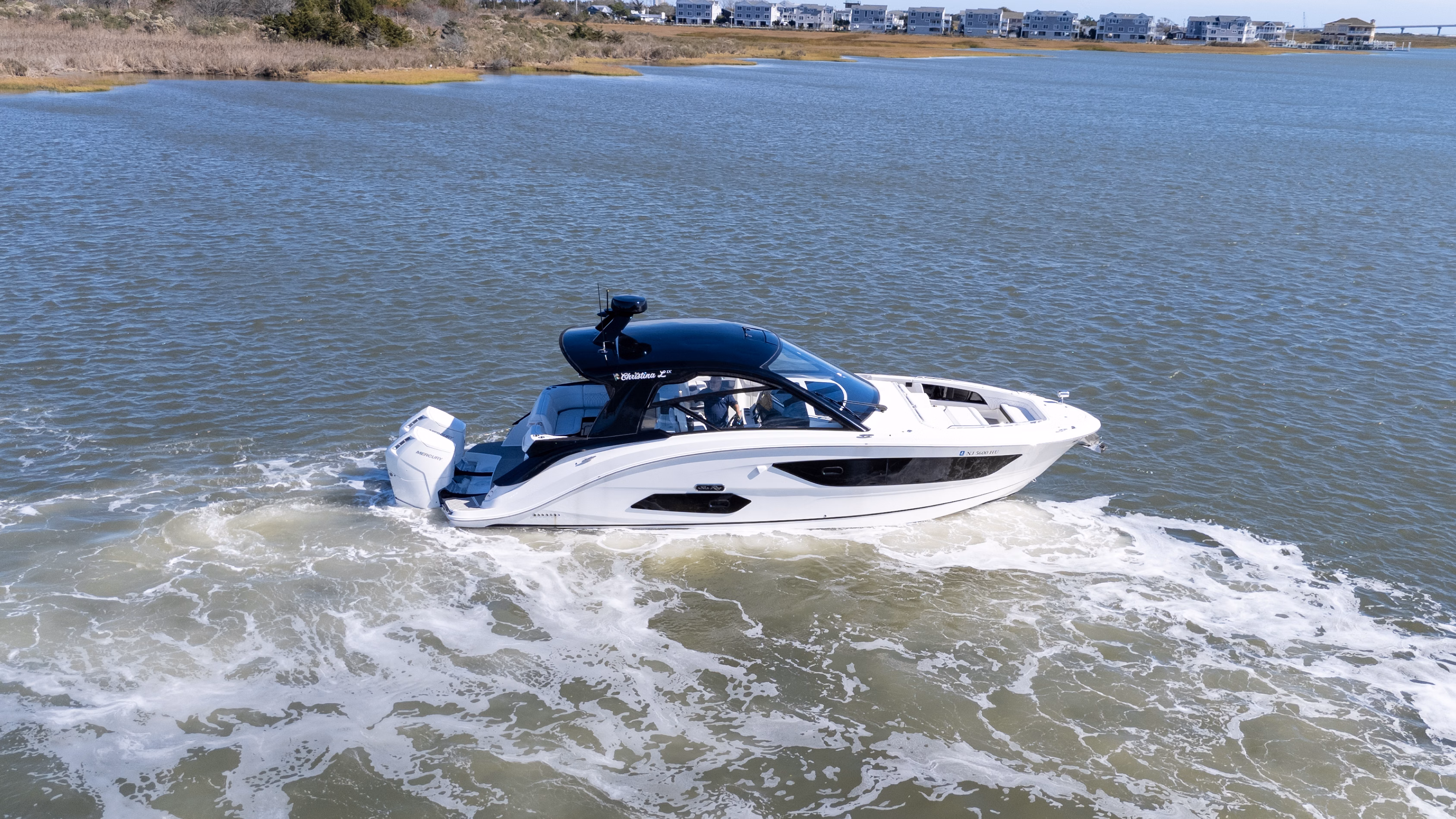 2025 Sea Ray Sundancer 370 Outboard 