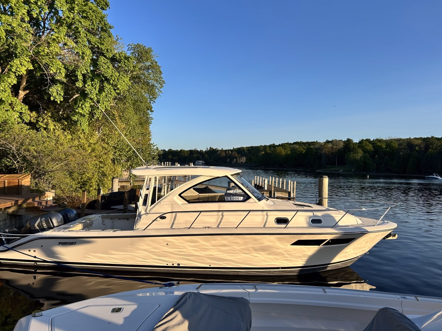 2018 Pursuit OS 355