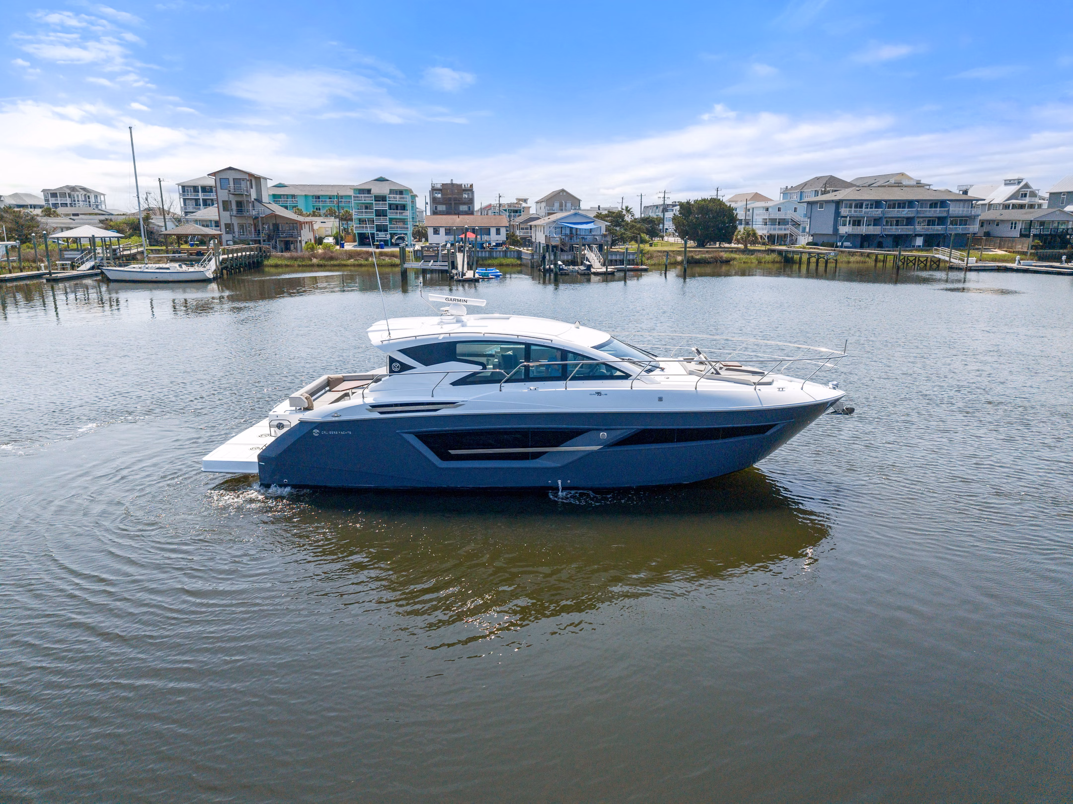 2023 Cruisers Yachts 46 Cantius