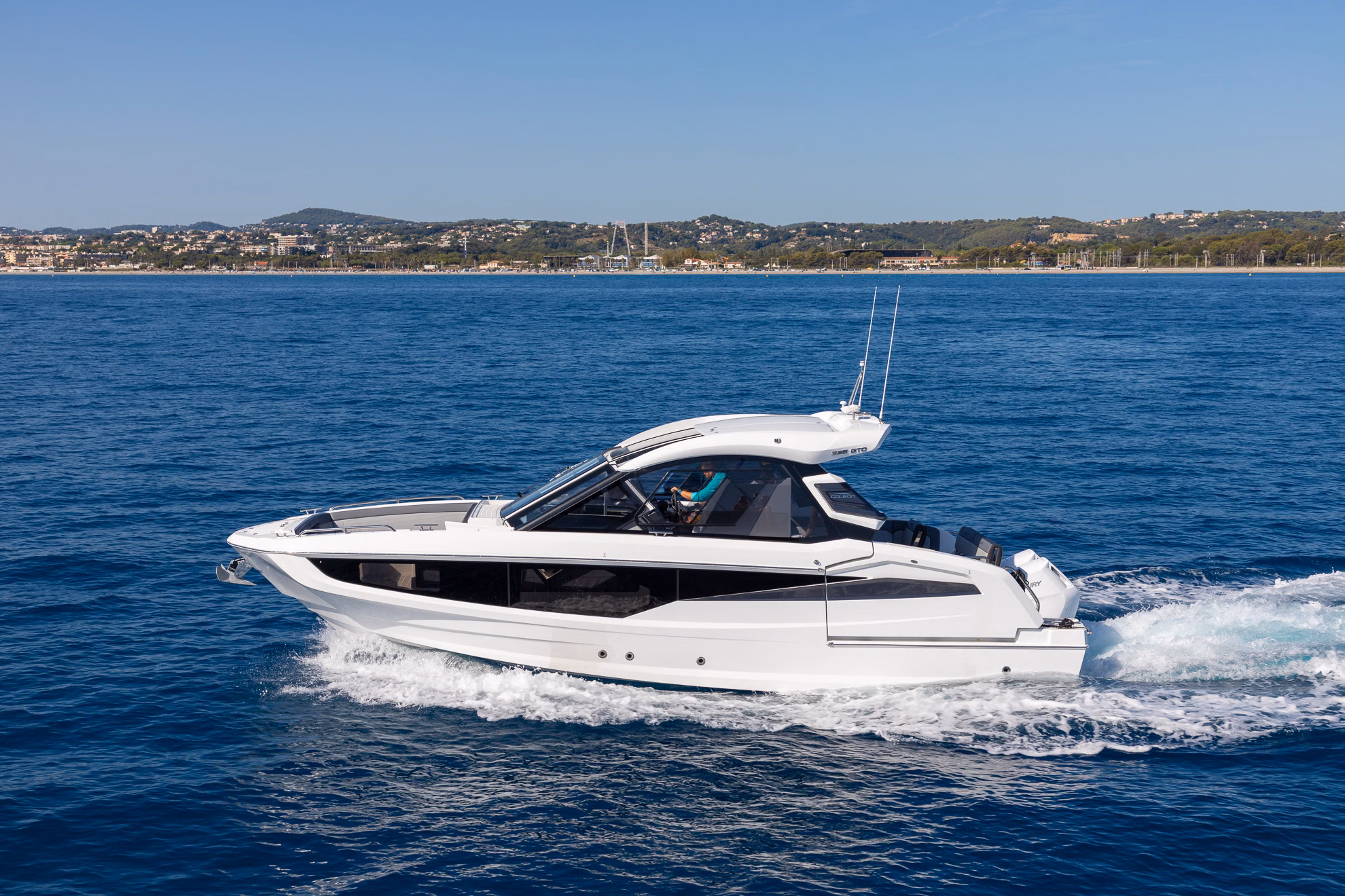 2027 Galeon Yachts 335 GTO 