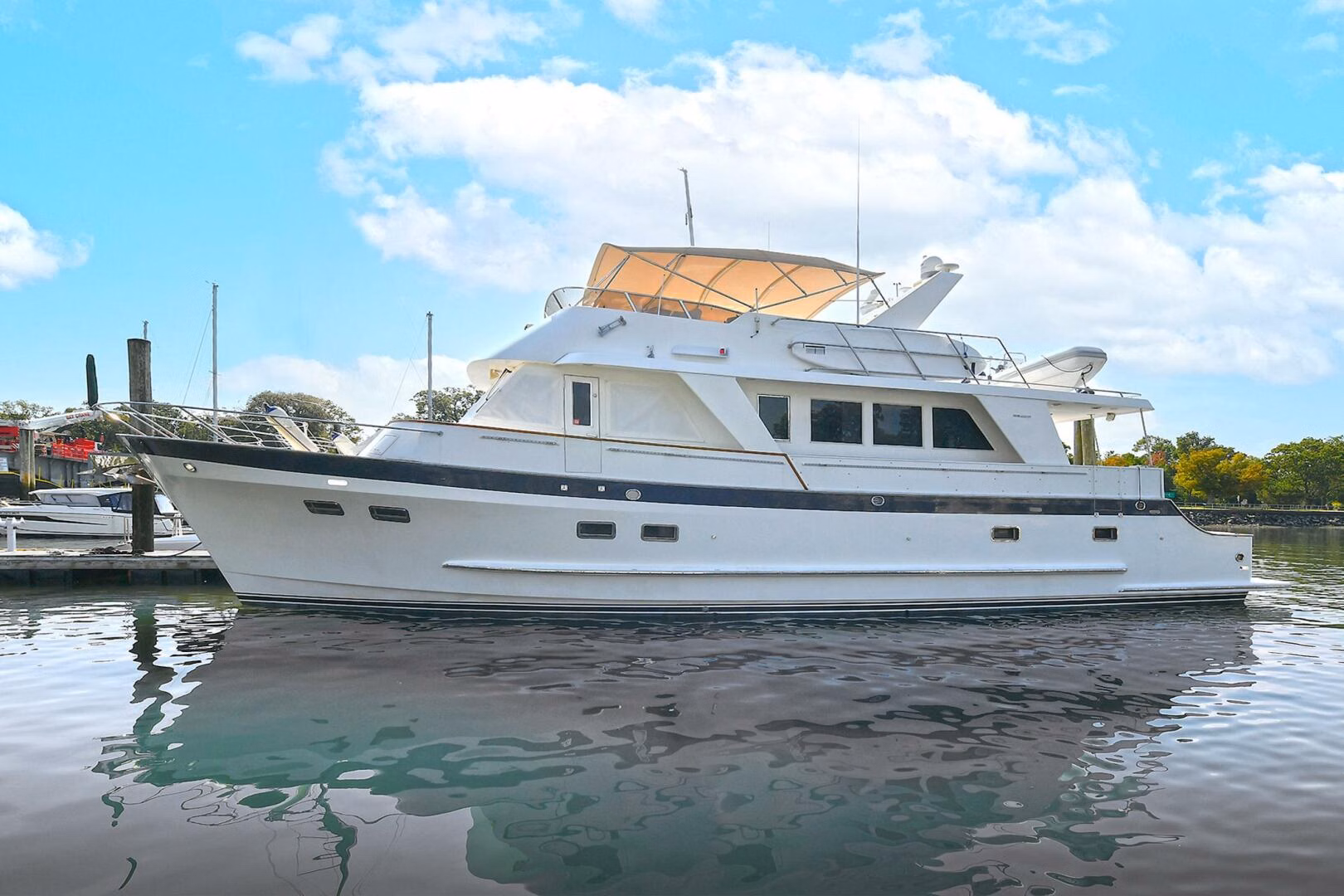2002 Grand Alskan 64 Flushdeck 