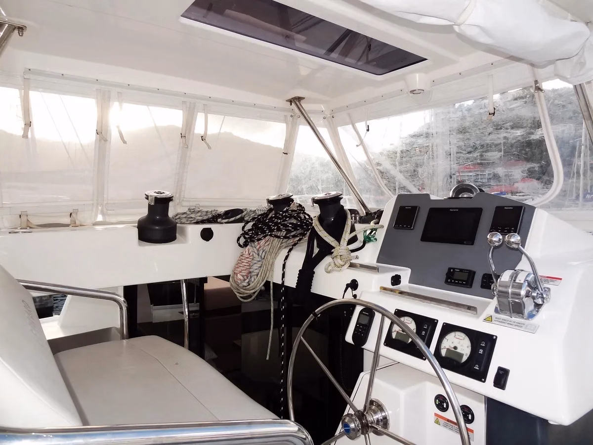 2022 Leopard Catamarans 50 