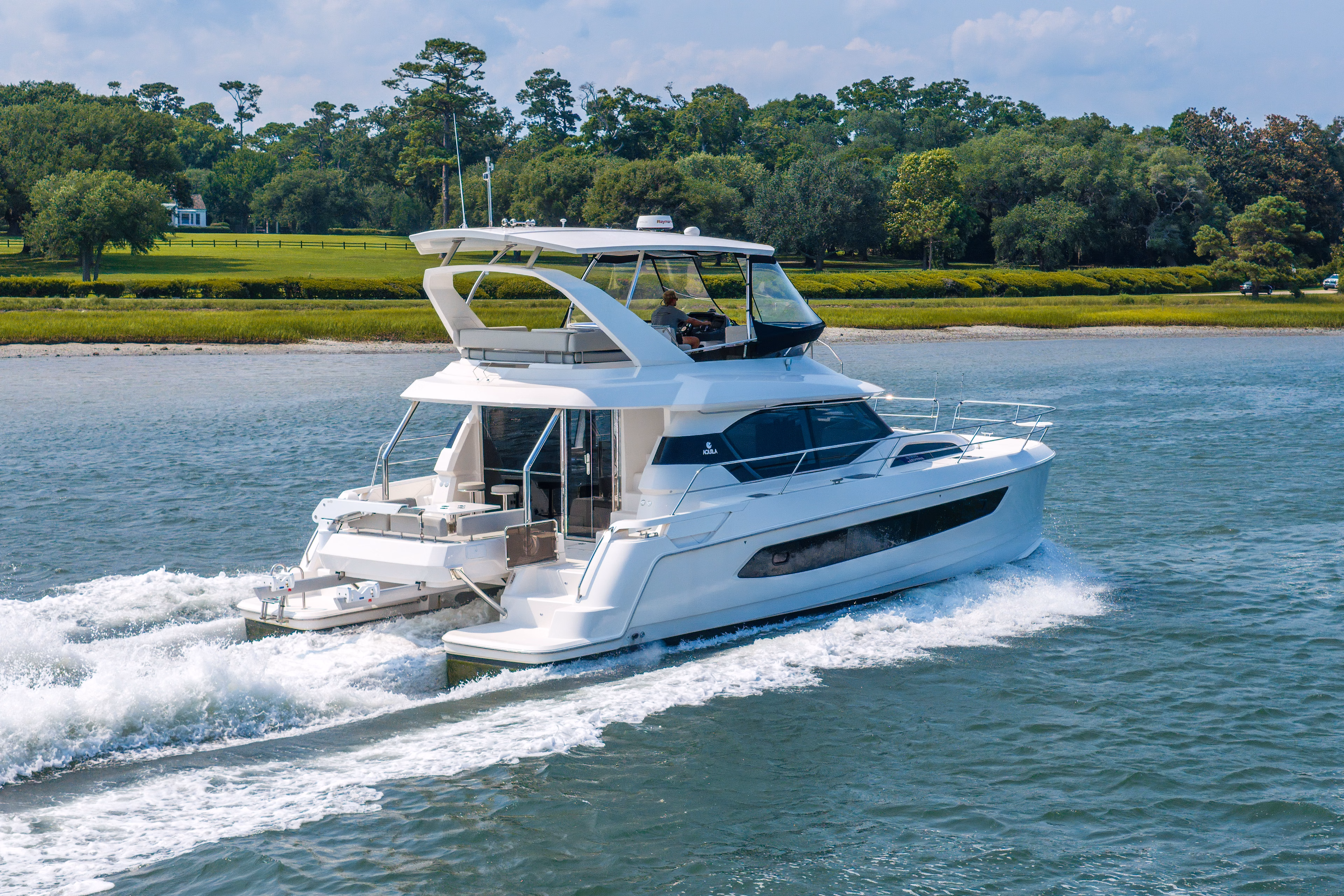 2025 Aquila 44 Yacht 