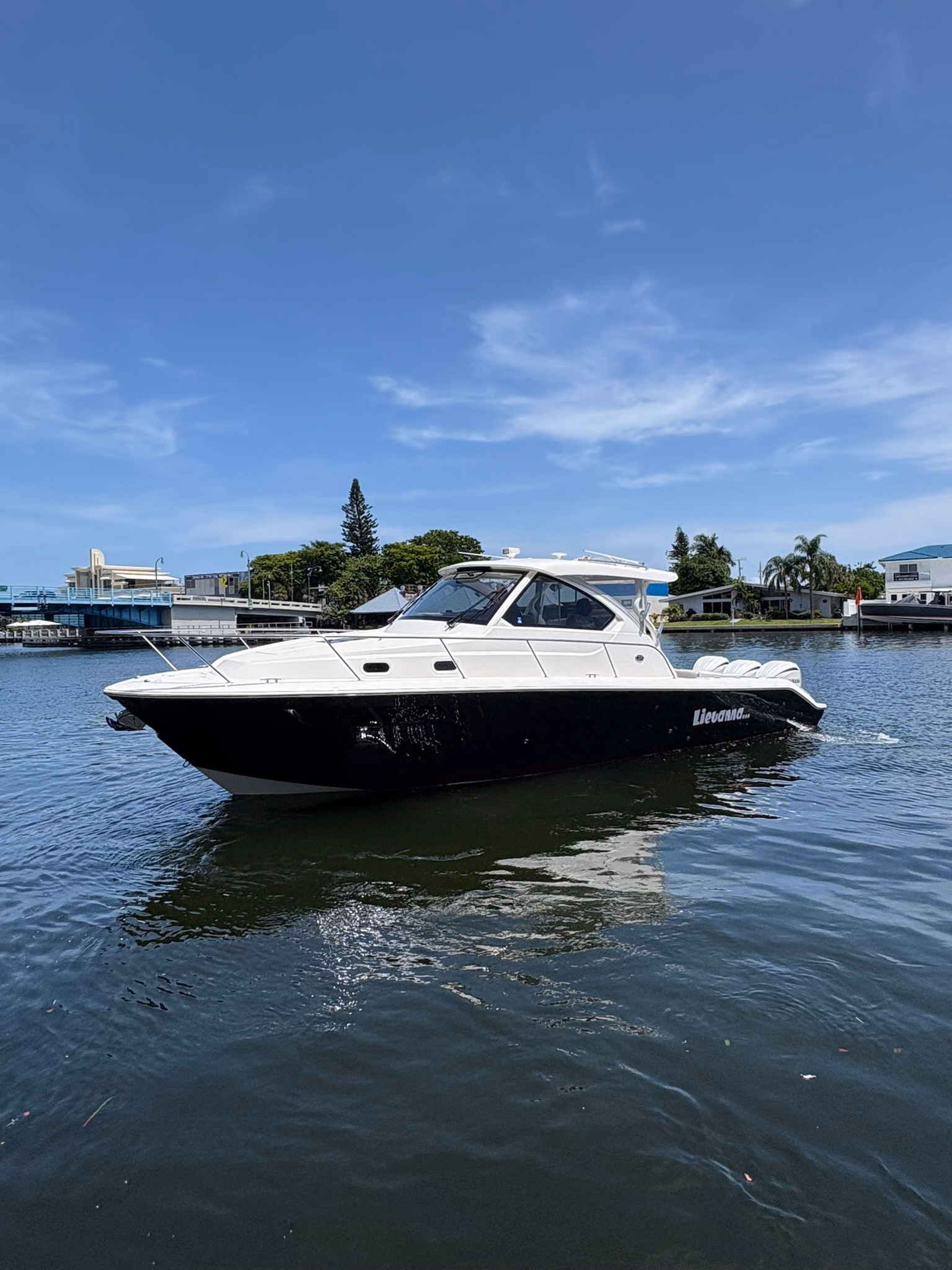 2024 Pursuit OS 355