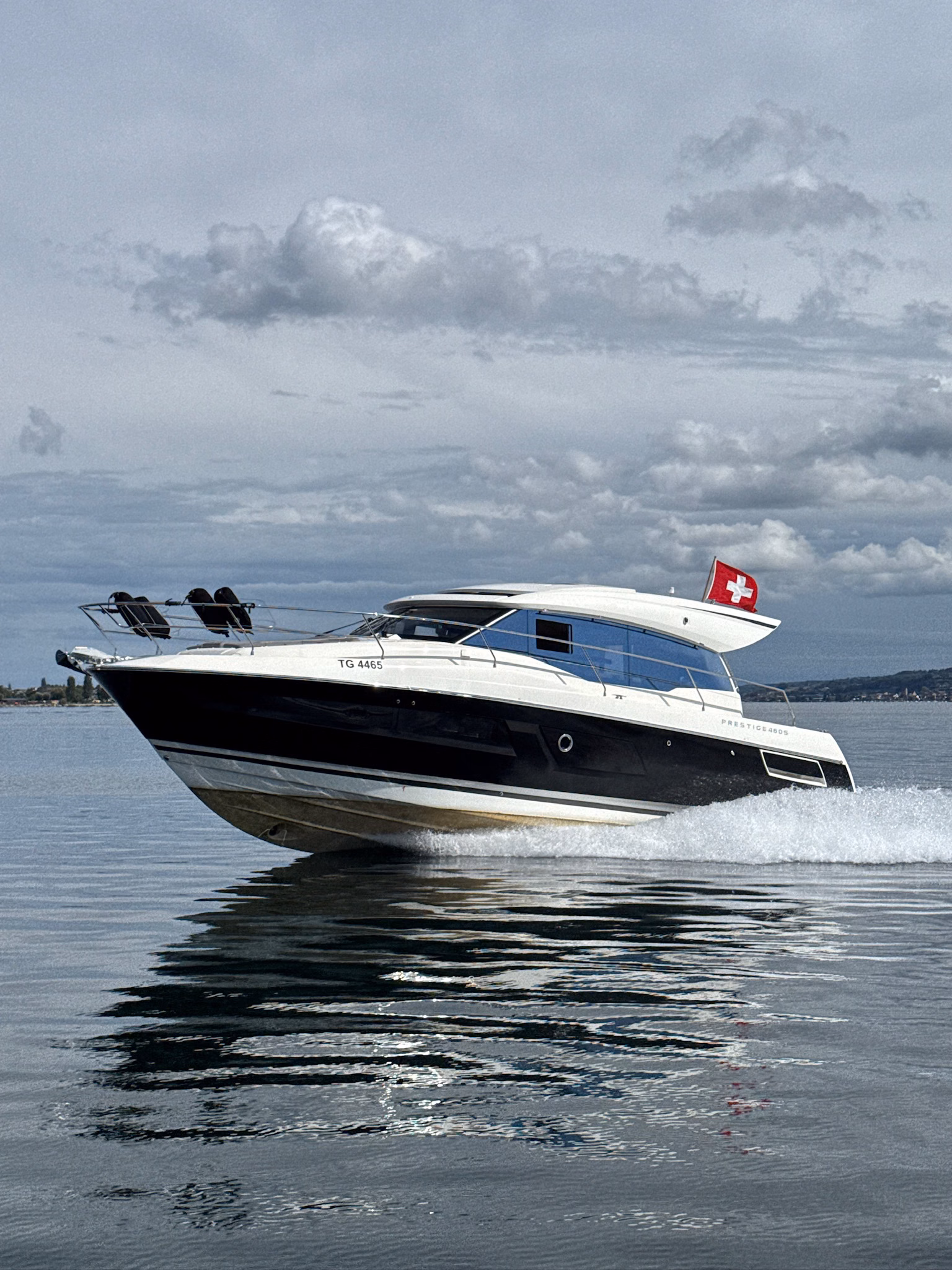2025 Prestige 460S