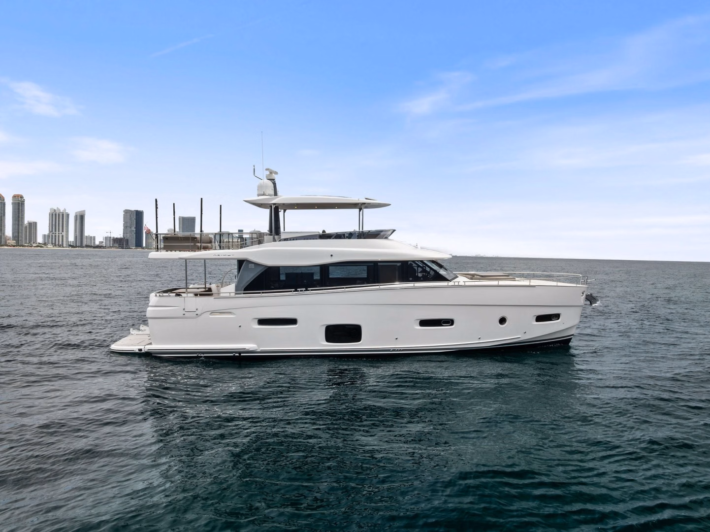 2021 Azimut Magellano 66 