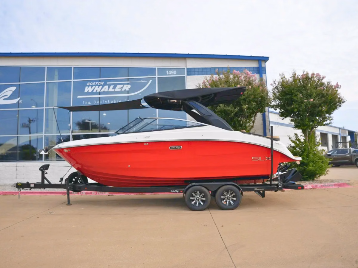 2026 Sea Ray SLX 260 Surf 