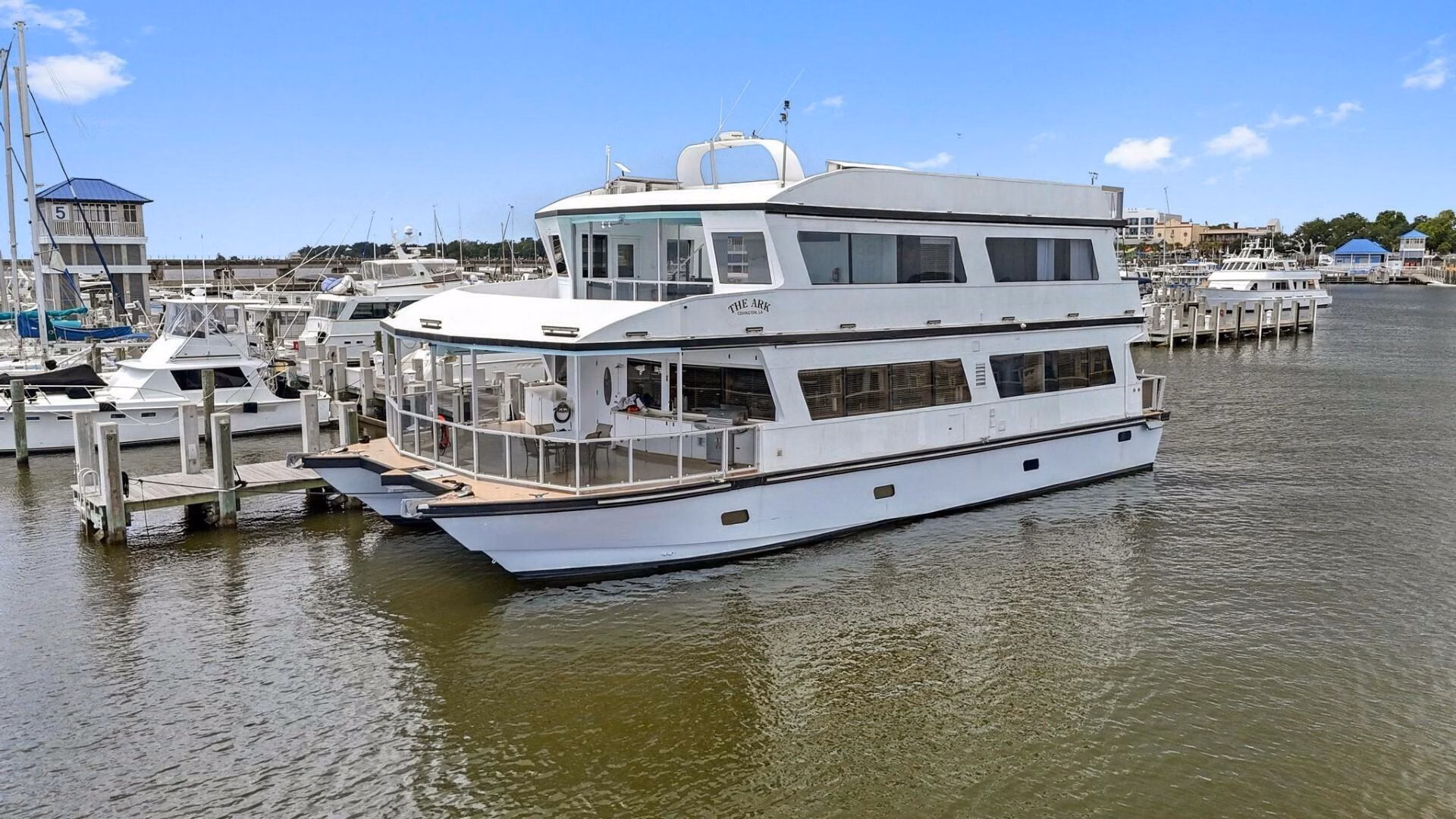 2018 Avenger 80 Custom Catamaran 