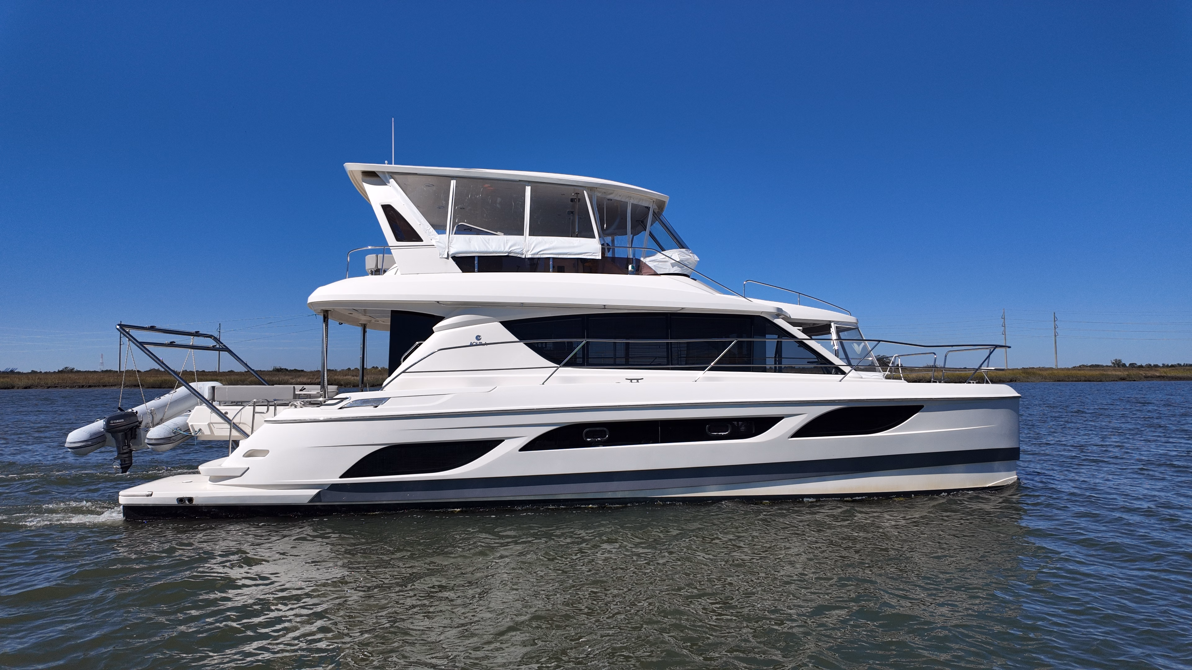 2018 Aquila 48 