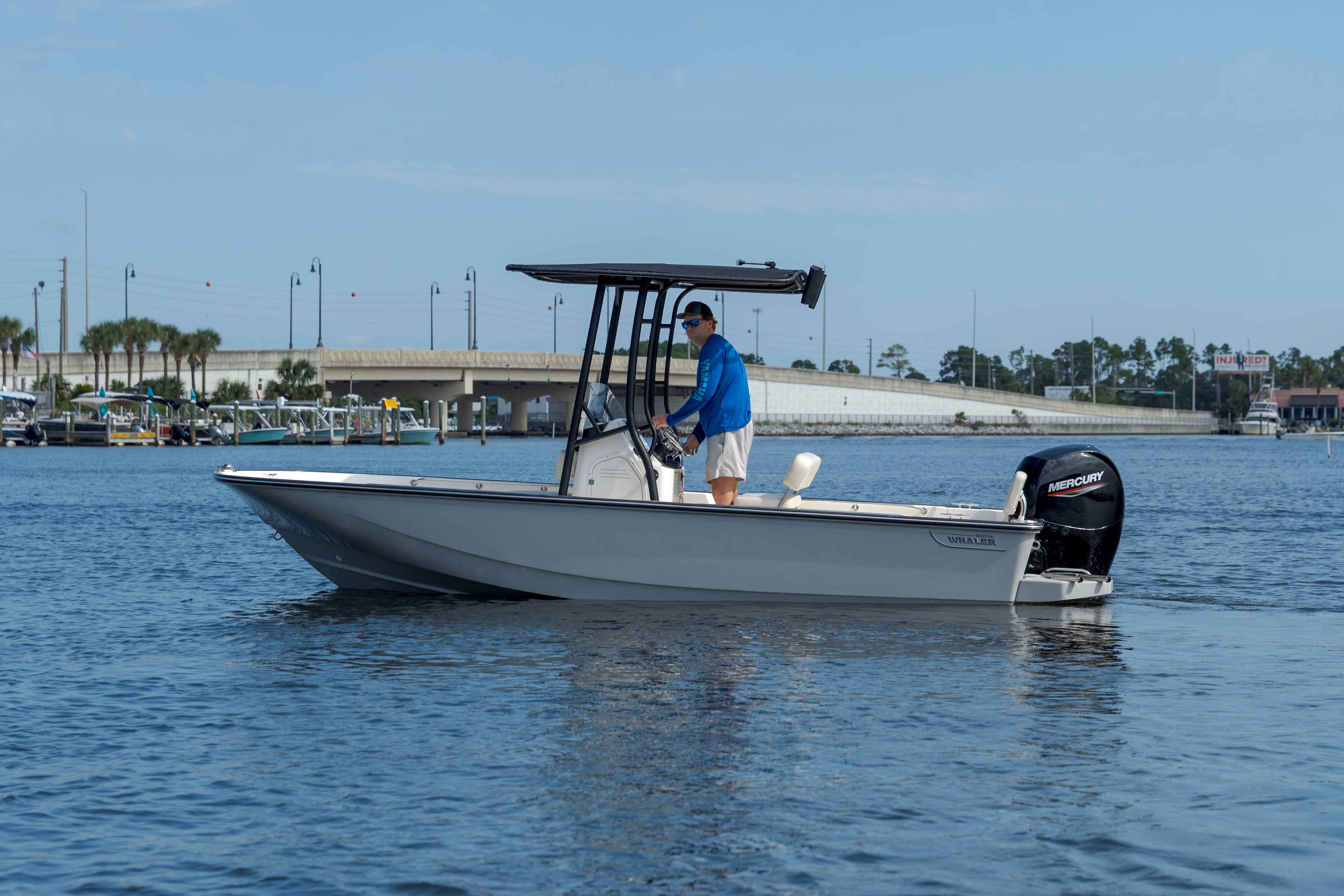 2026 Boston Whaler 190 Montauk 
