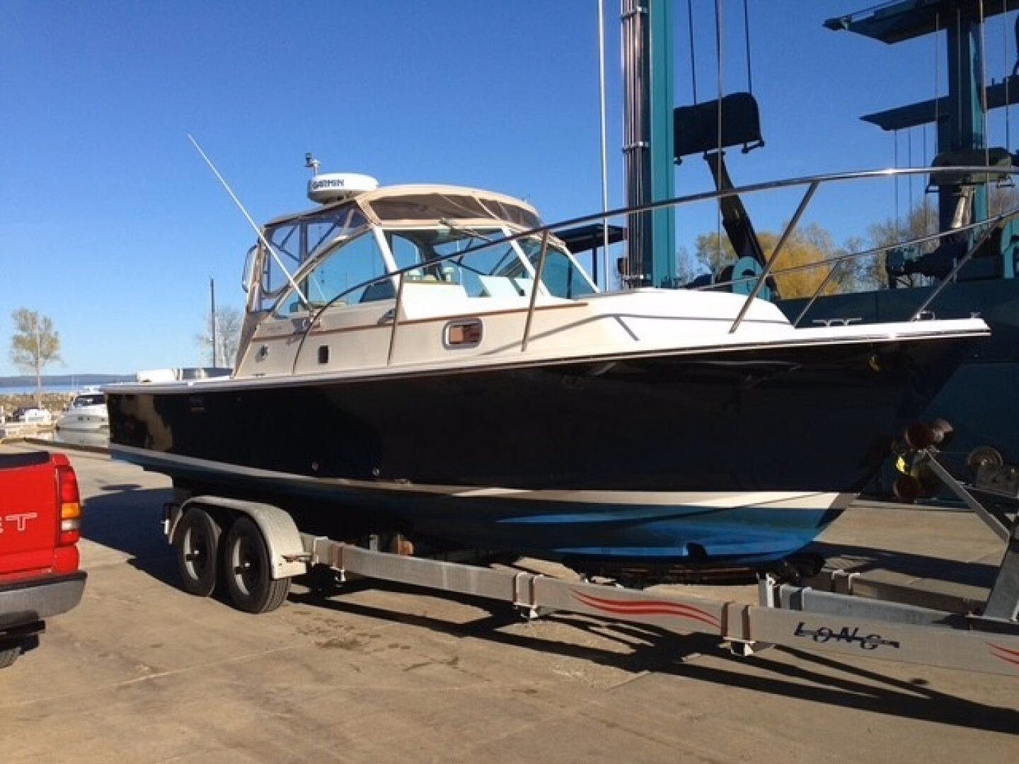 2005 Hunt Yachts Surfhunter 25