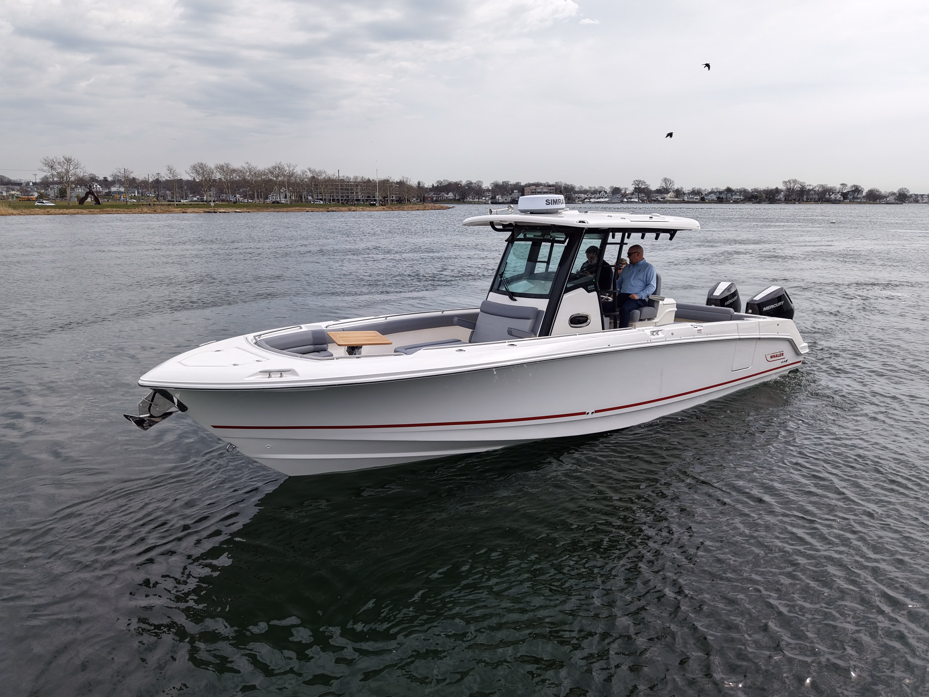2026 Boston Whaler 330 Outrage