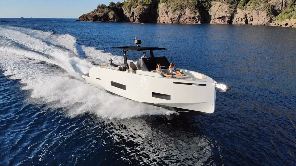 2024 De Antonio Yachts D42 Open 