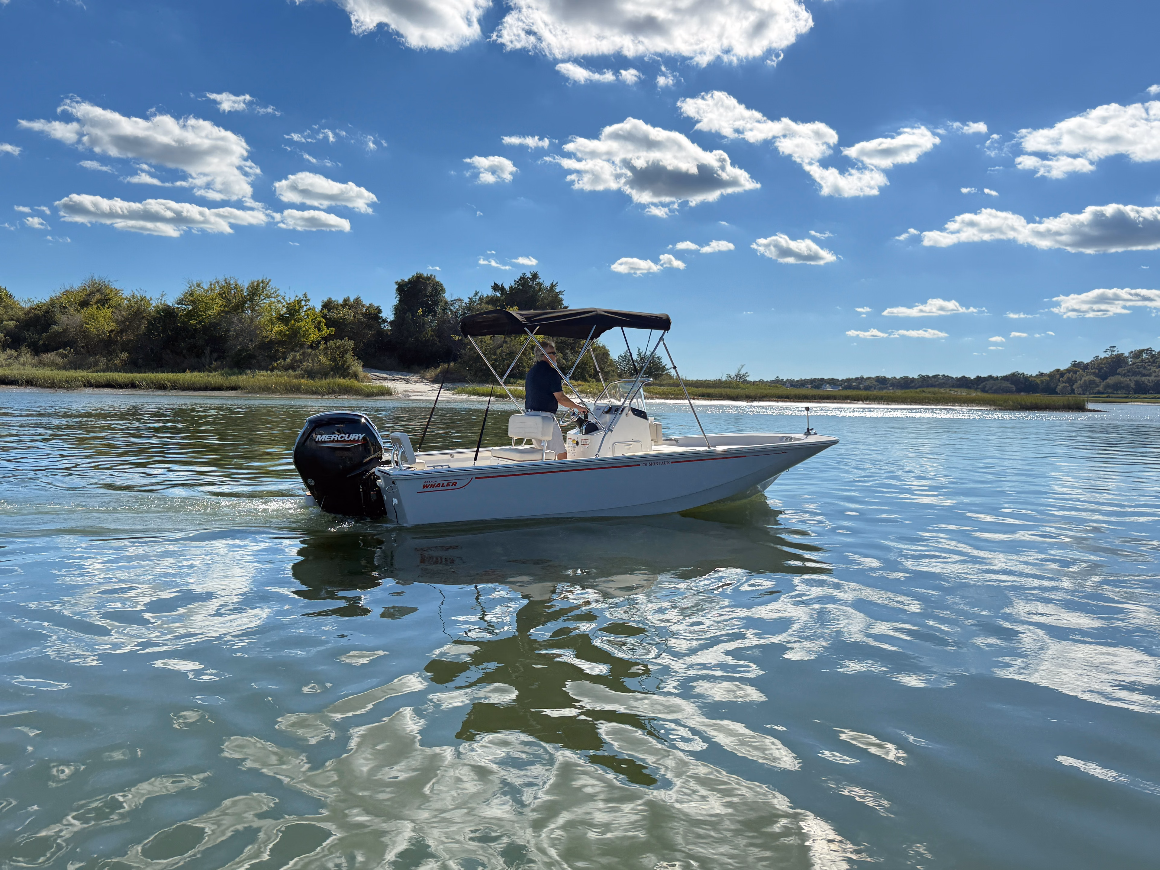 2027 Boston Whaler 170 Montauk 