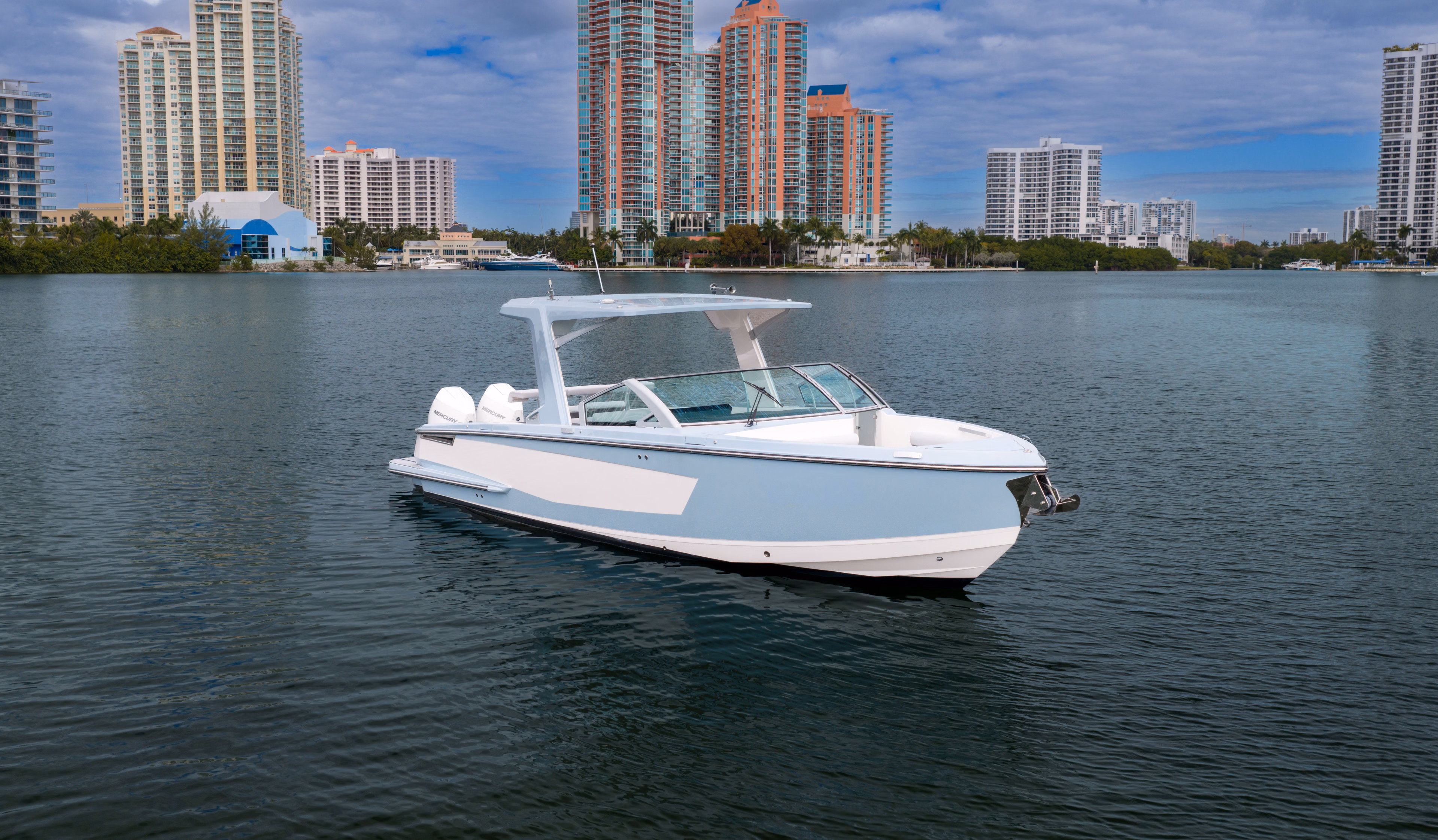 2022 Aviara AV32 OB 