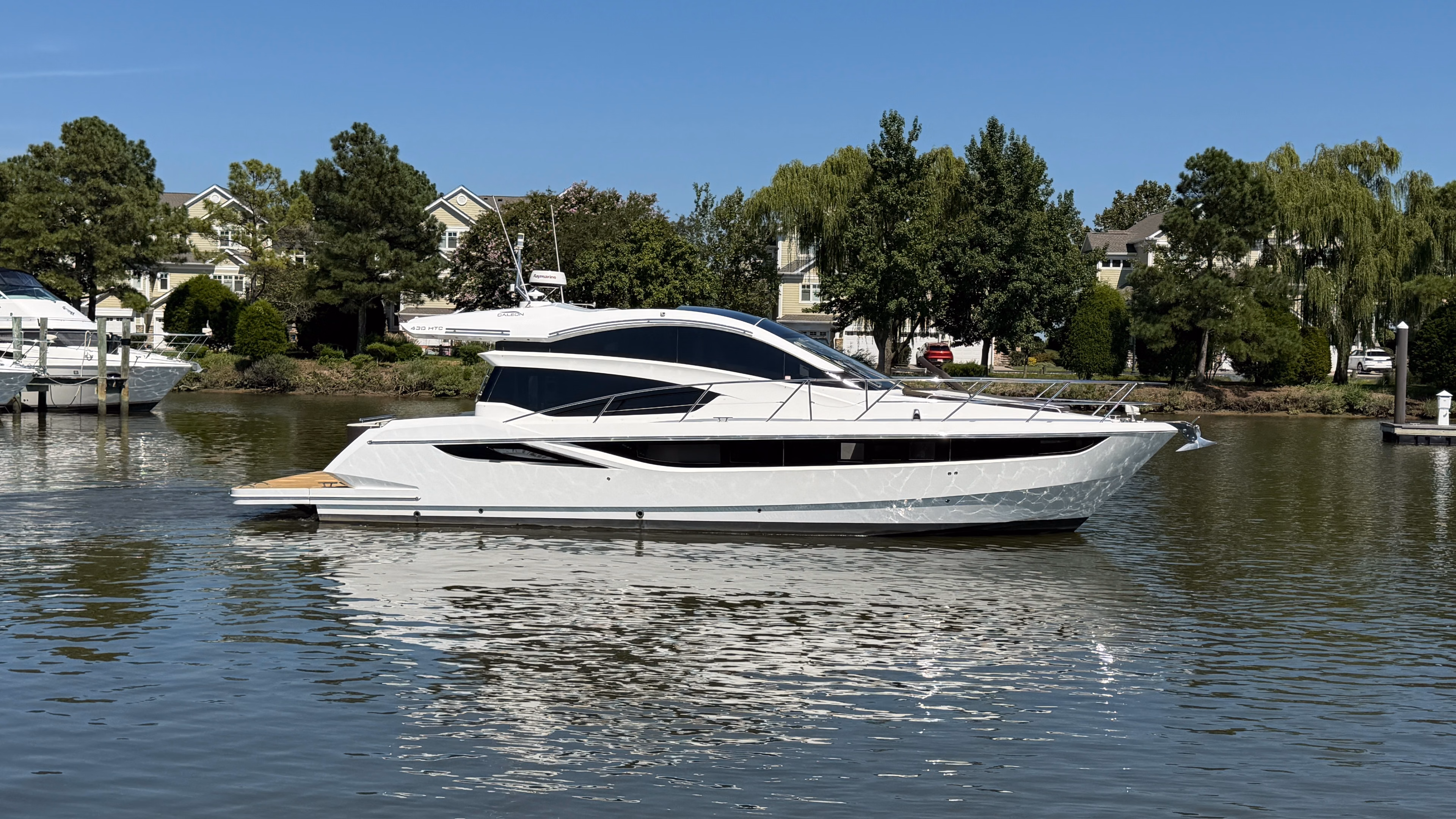 2018 Galeon Yachts 430 HTC