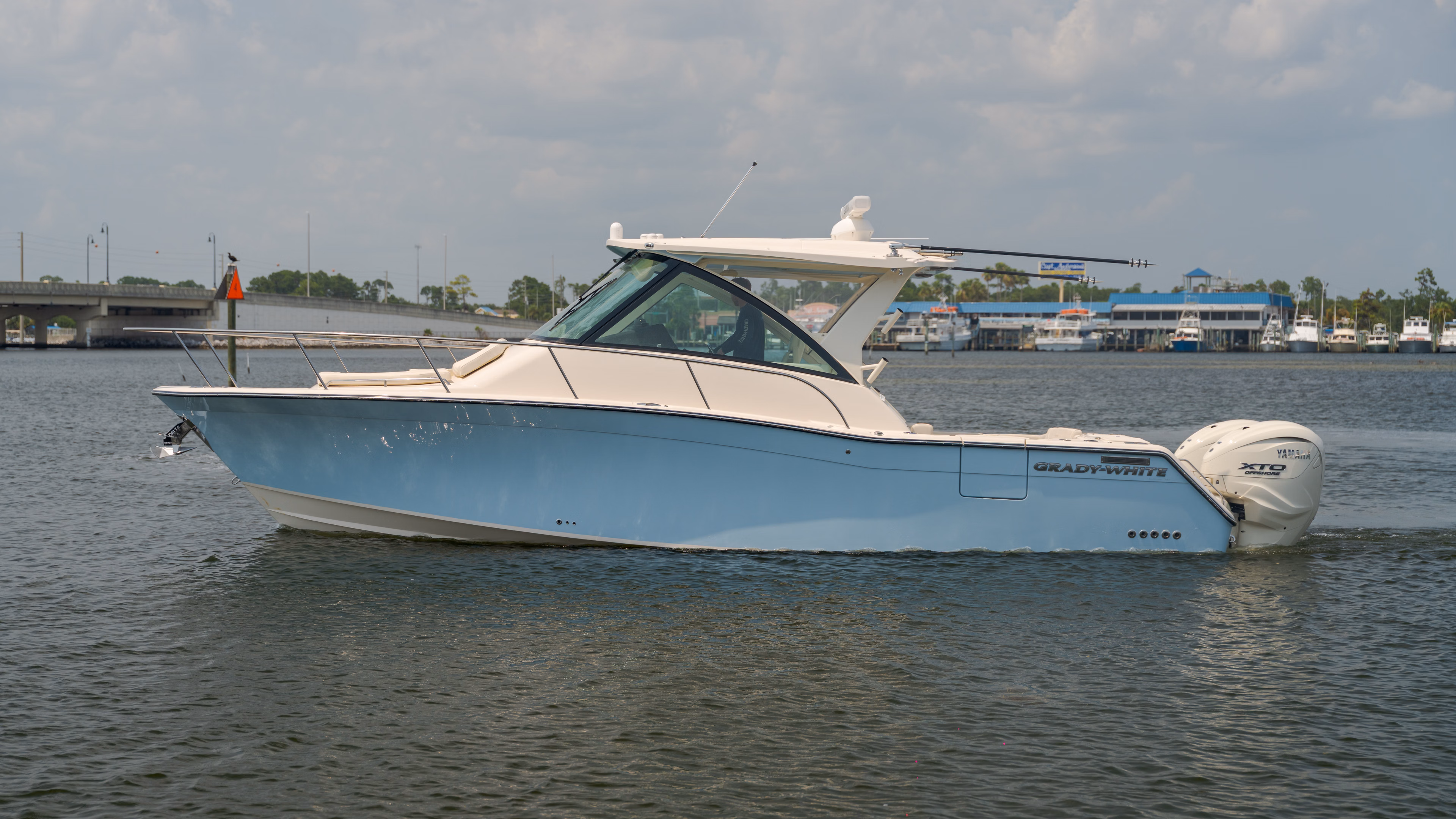 2027 Grady-White Boats Express 340
