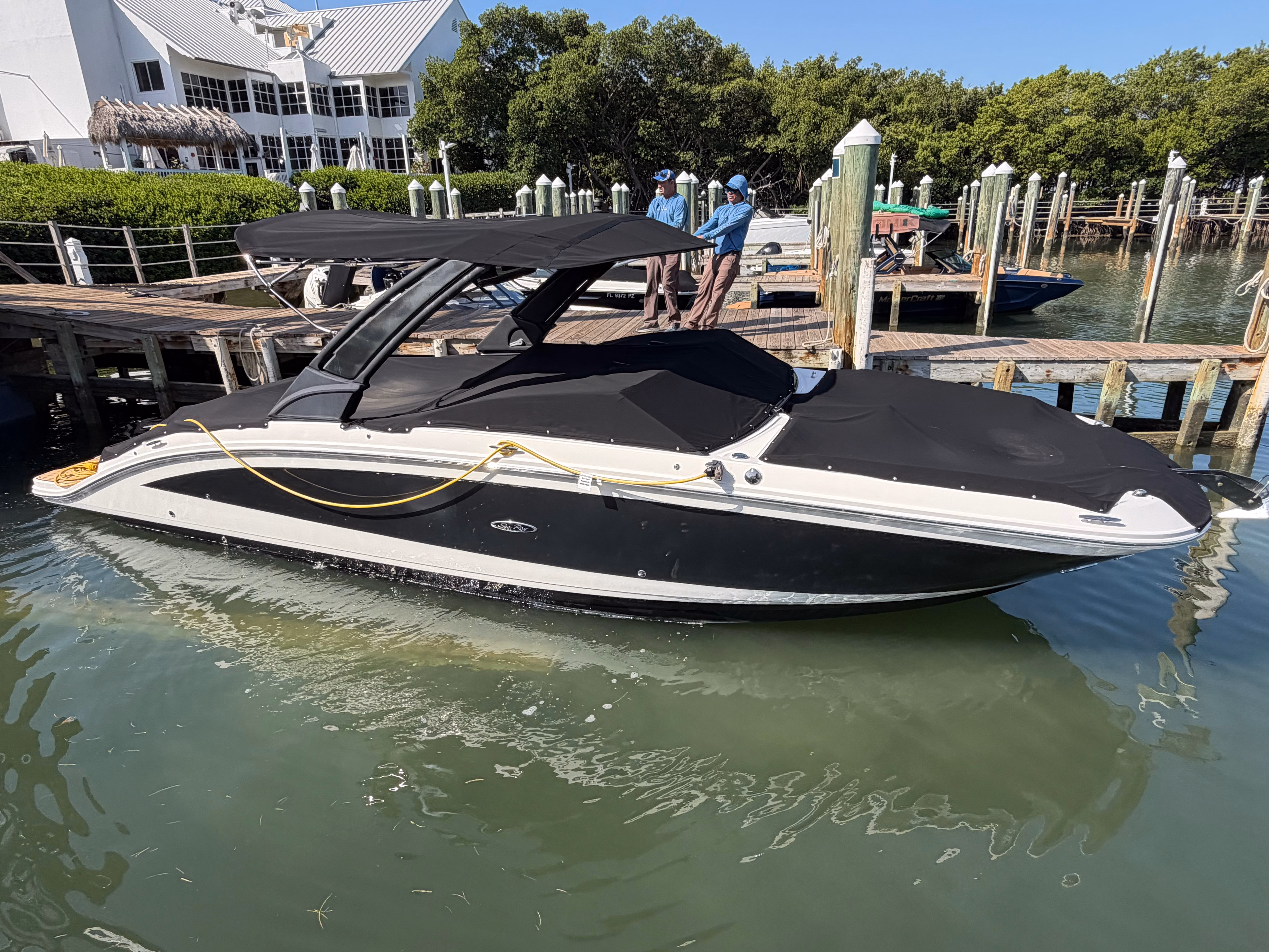 2021 Sea Ray SDX 290 