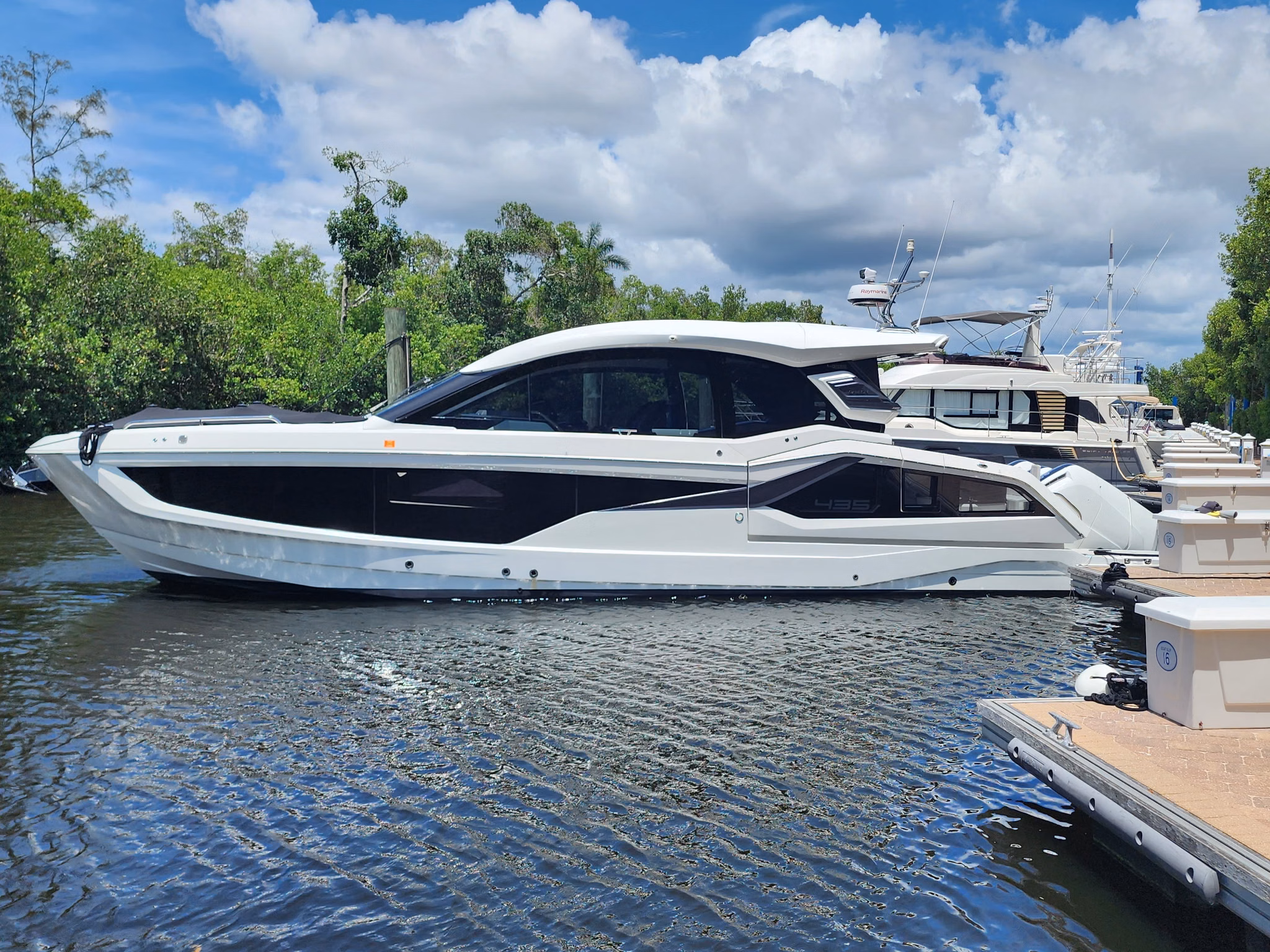 2025 Galeon Yachts 435 GTO