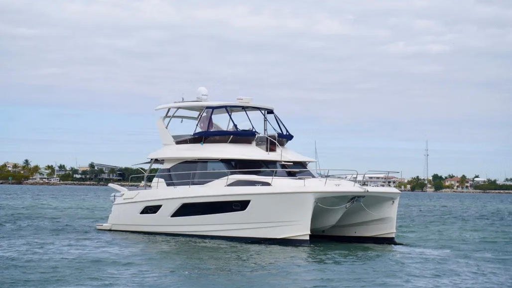2016 Aquila 44 Yacht 