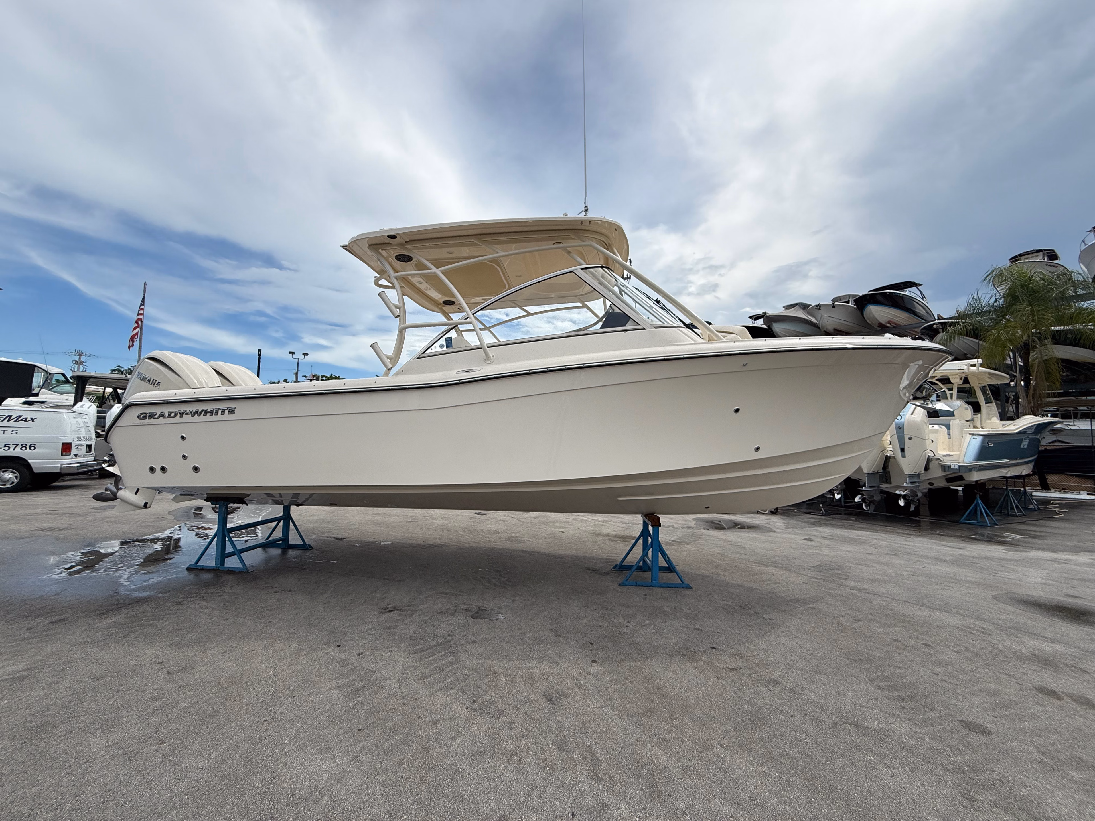 2027 Grady-White Boats Freedom 285