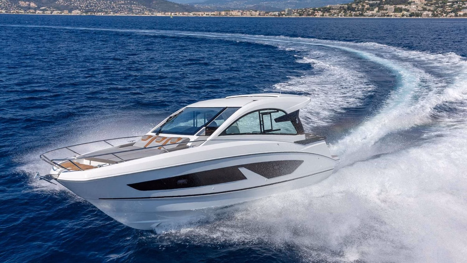 2026 Beneteau Gran Turismo 32 